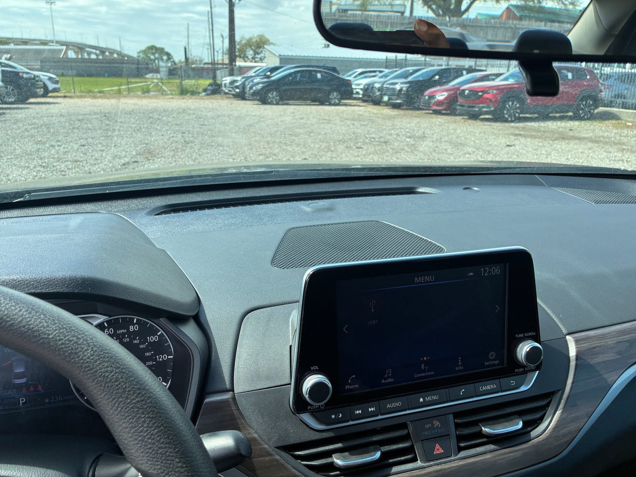 Thumbnail: 2025 Nissan Altima - 31