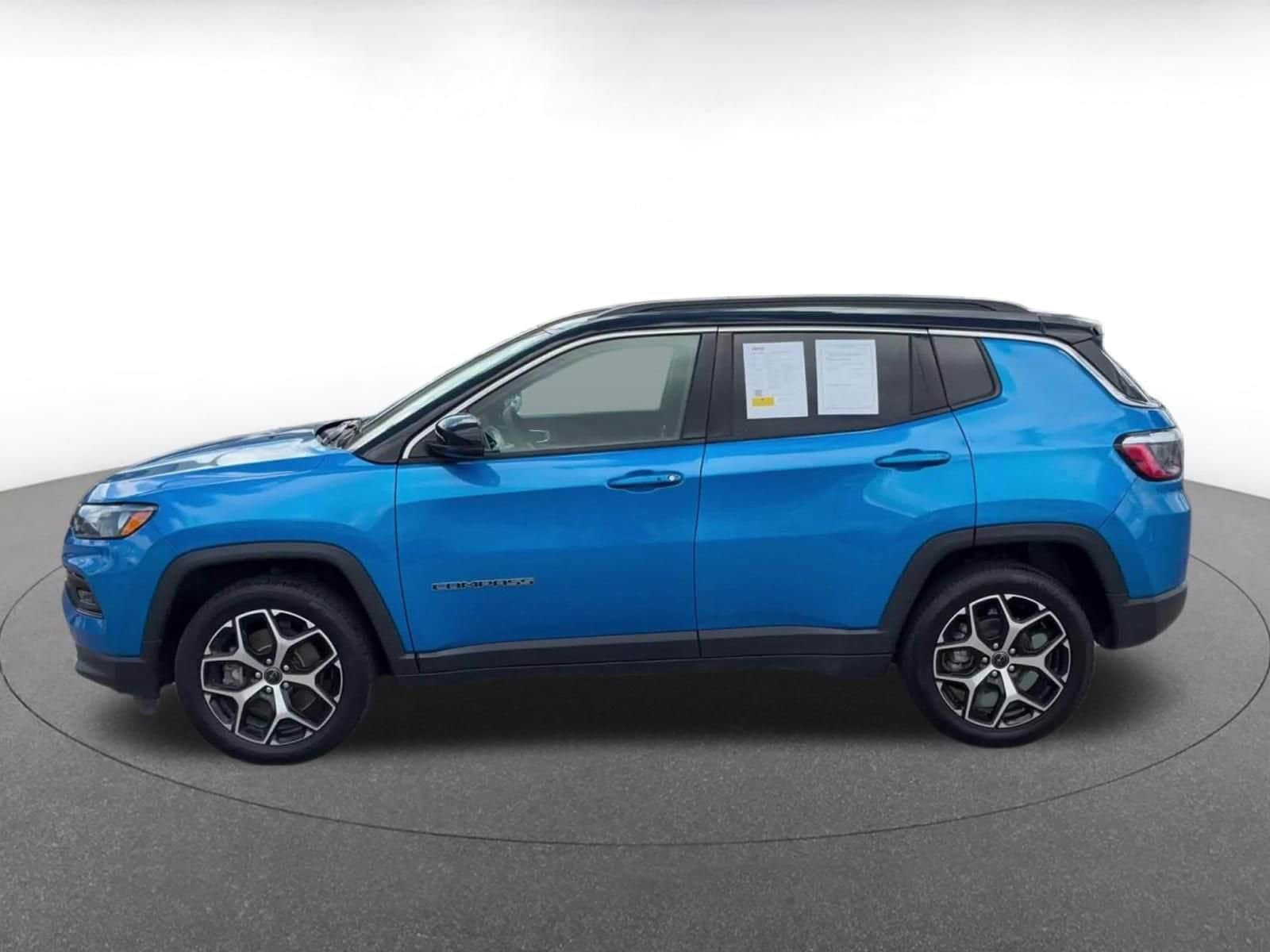 Thumbnail: 2025 Jeep Compass - 9