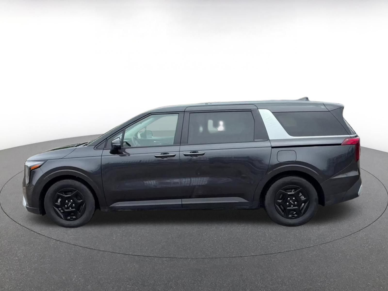 Thumbnail: 2026 Kia Carnival - 9