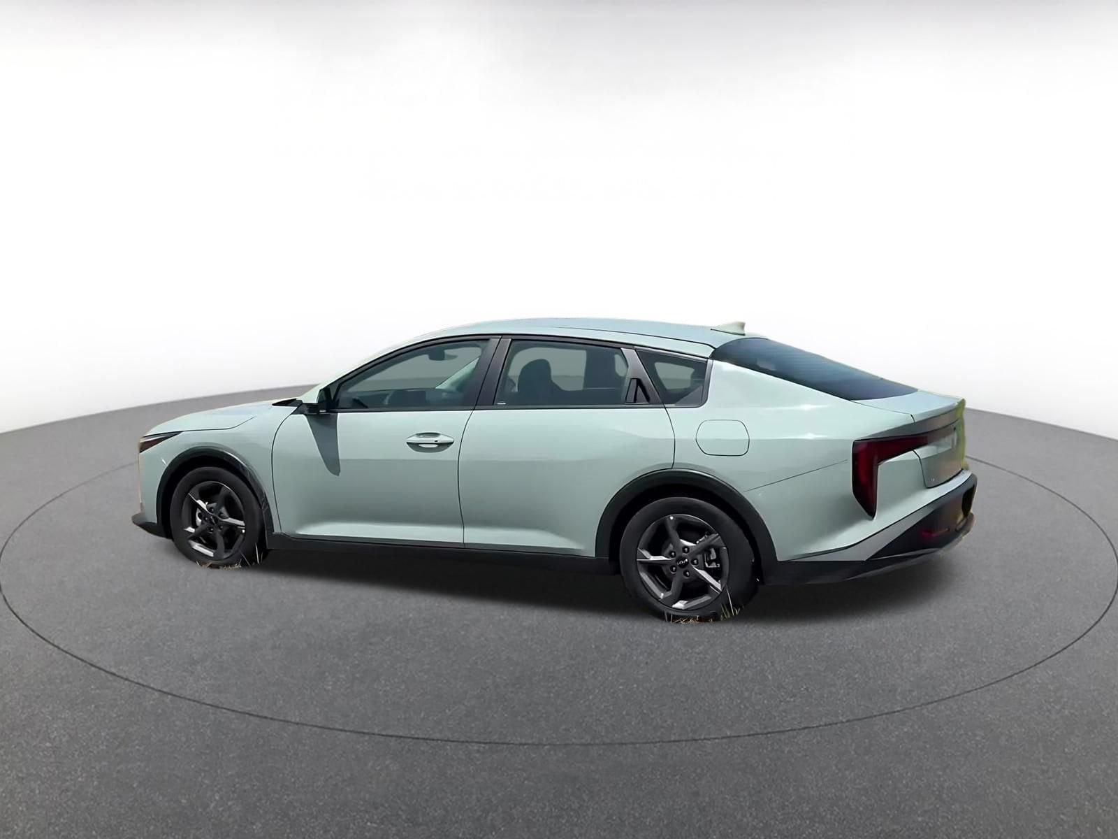 Thumbnail: 2026 Kia K4 - 10