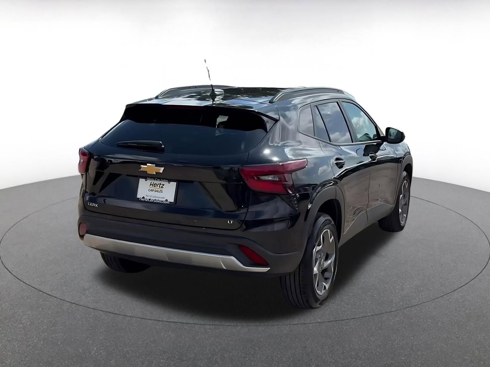 Thumbnail: 2025 Chevrolet Trax - 14