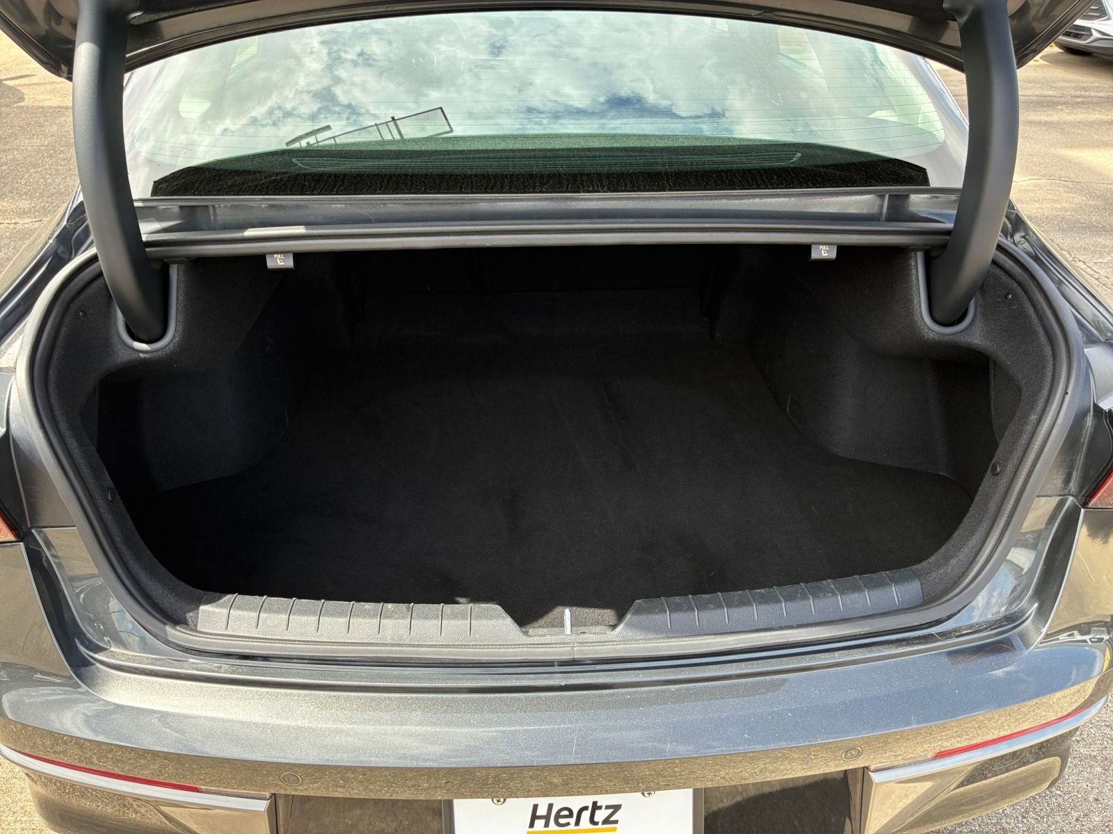 Thumbnail: 2025 Kia K5 - 29