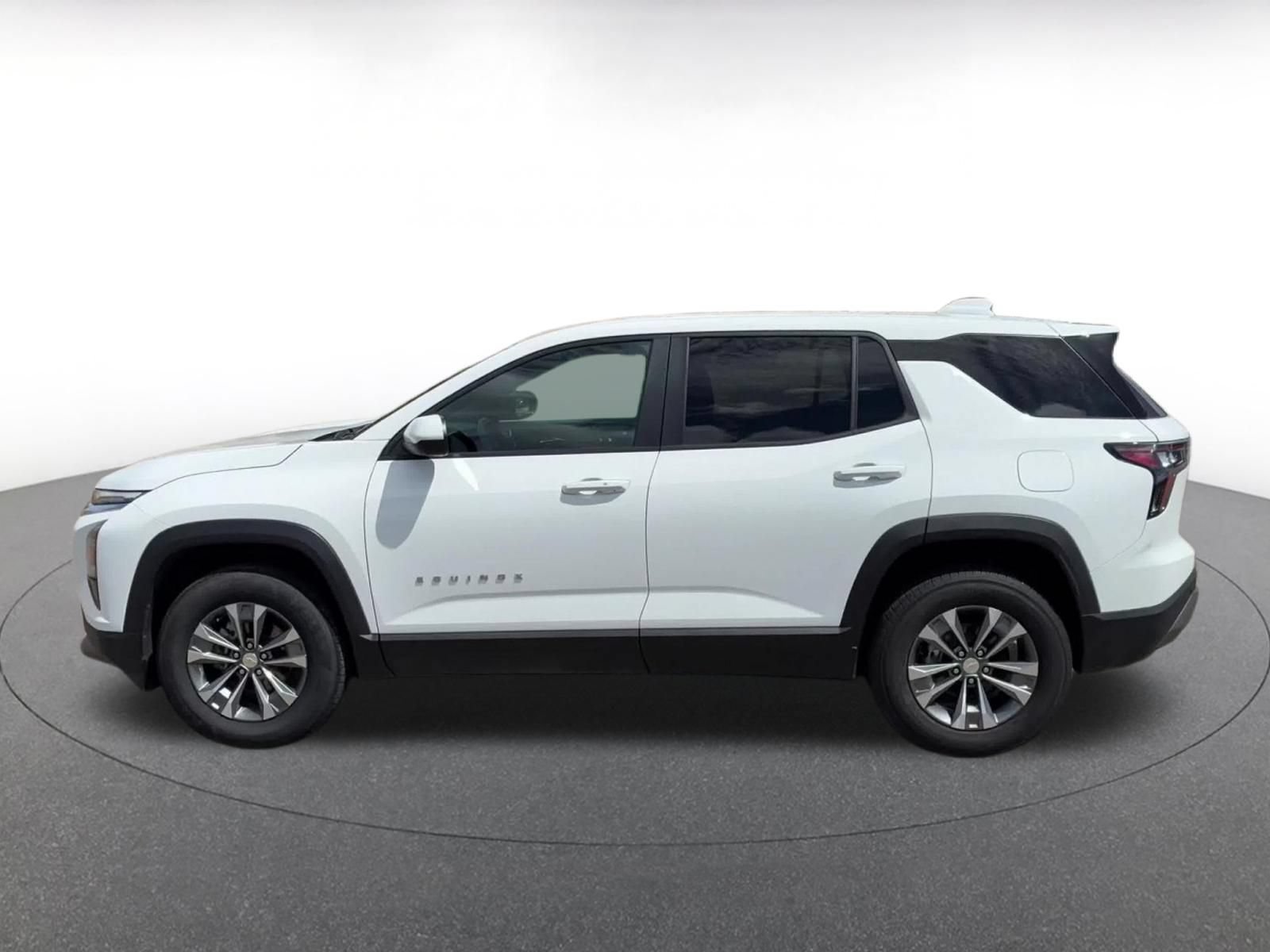 Thumbnail: 2025 Chevrolet Equinox - 9