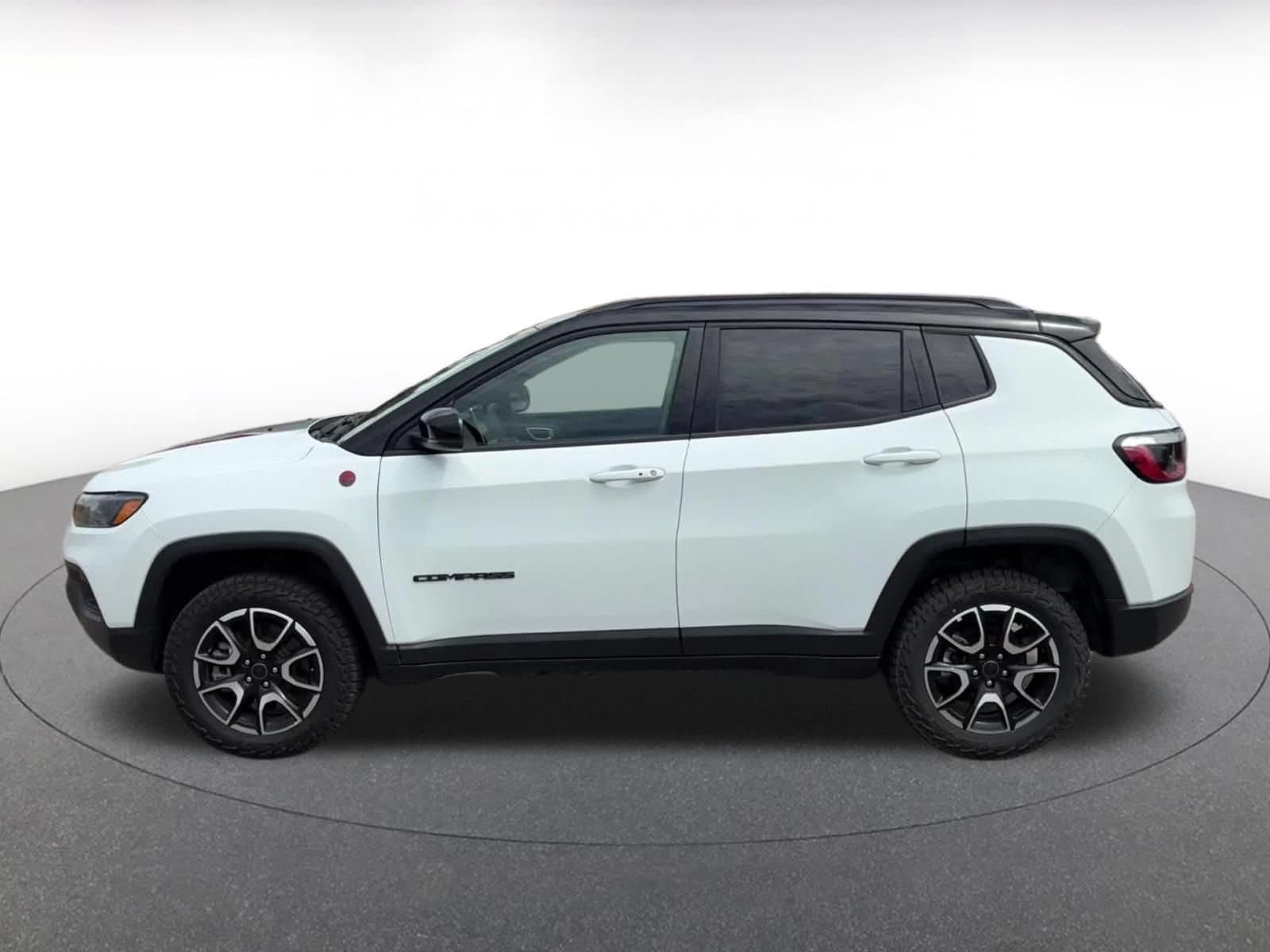 Thumbnail: 2025 Jeep Compass - 9