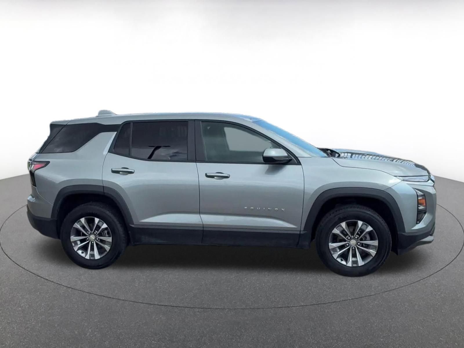 Thumbnail: 2025 Chevrolet Equinox - 16