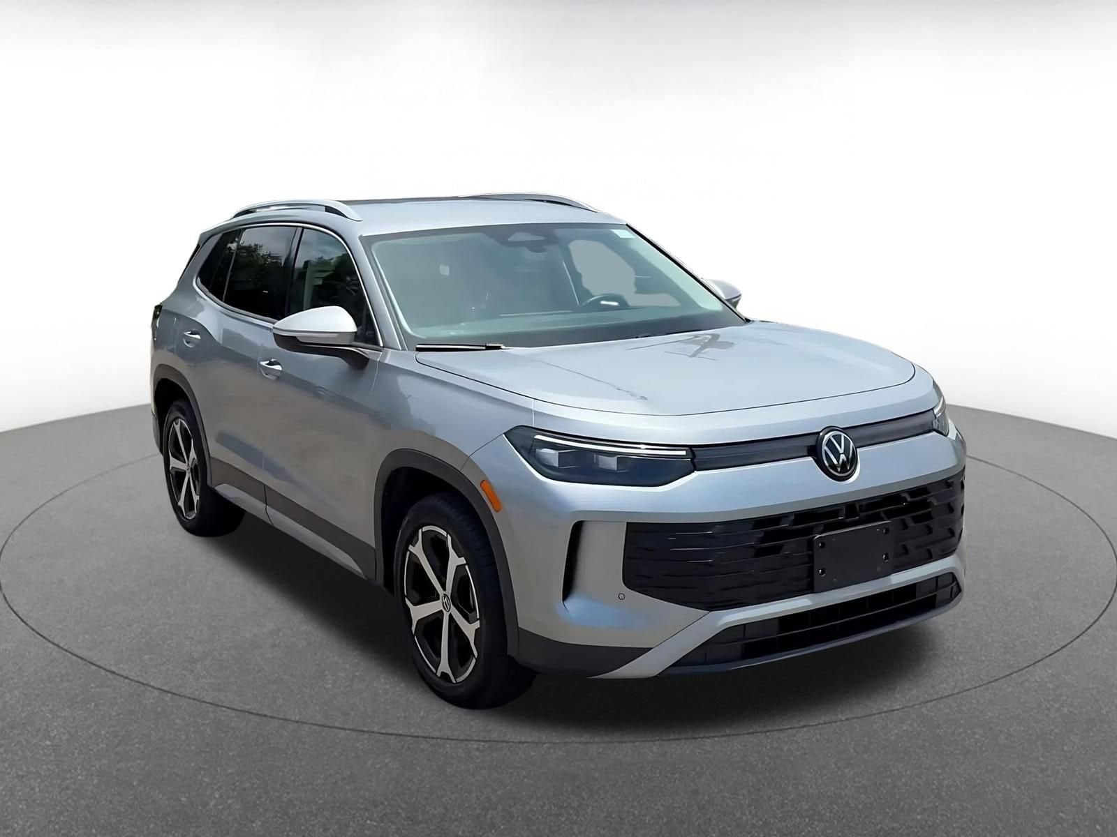 Thumbnail: 2026 Volkswagen Tiguan - 3