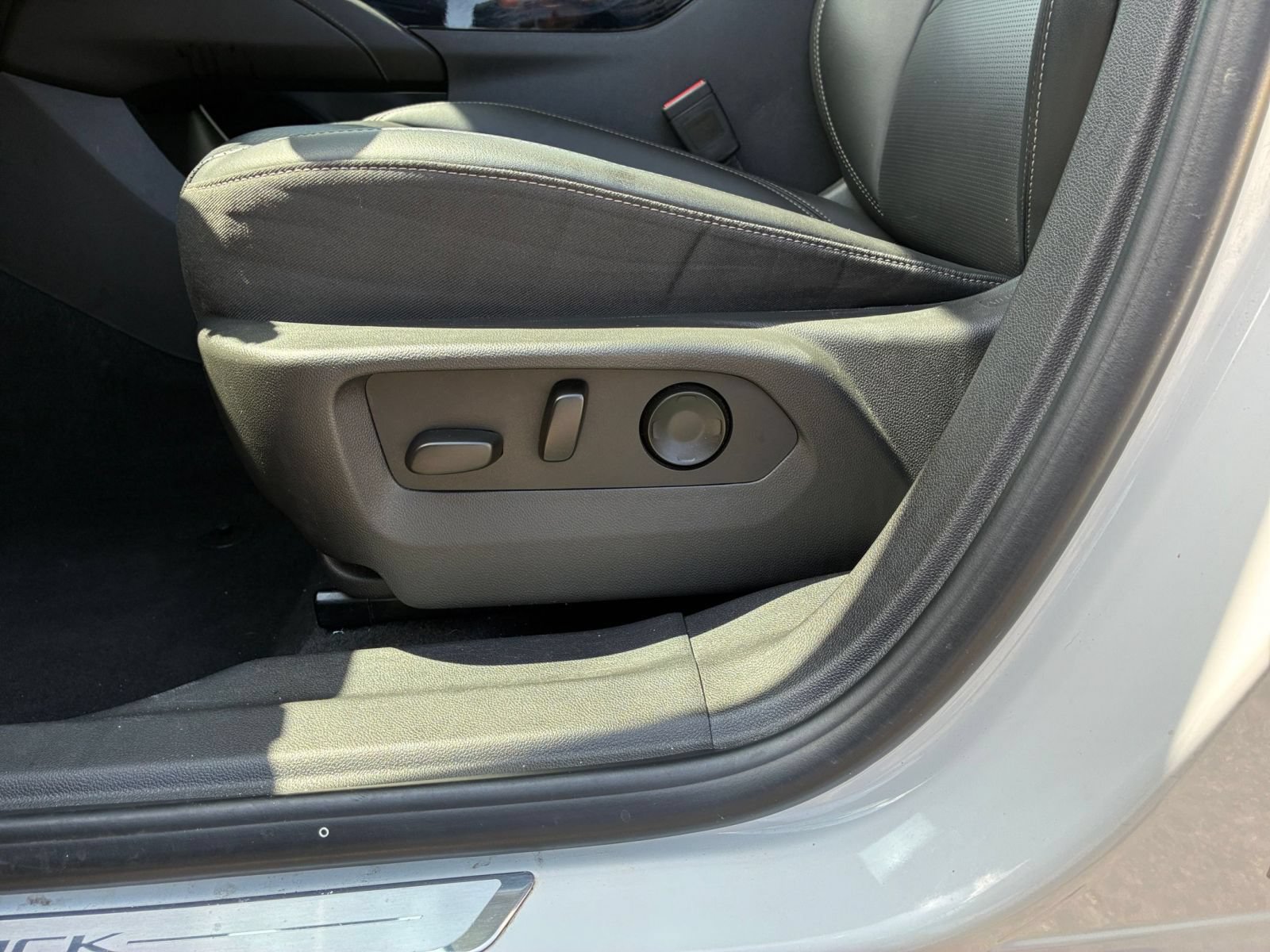 Thumbnail: 2024 Buick Envision - 22