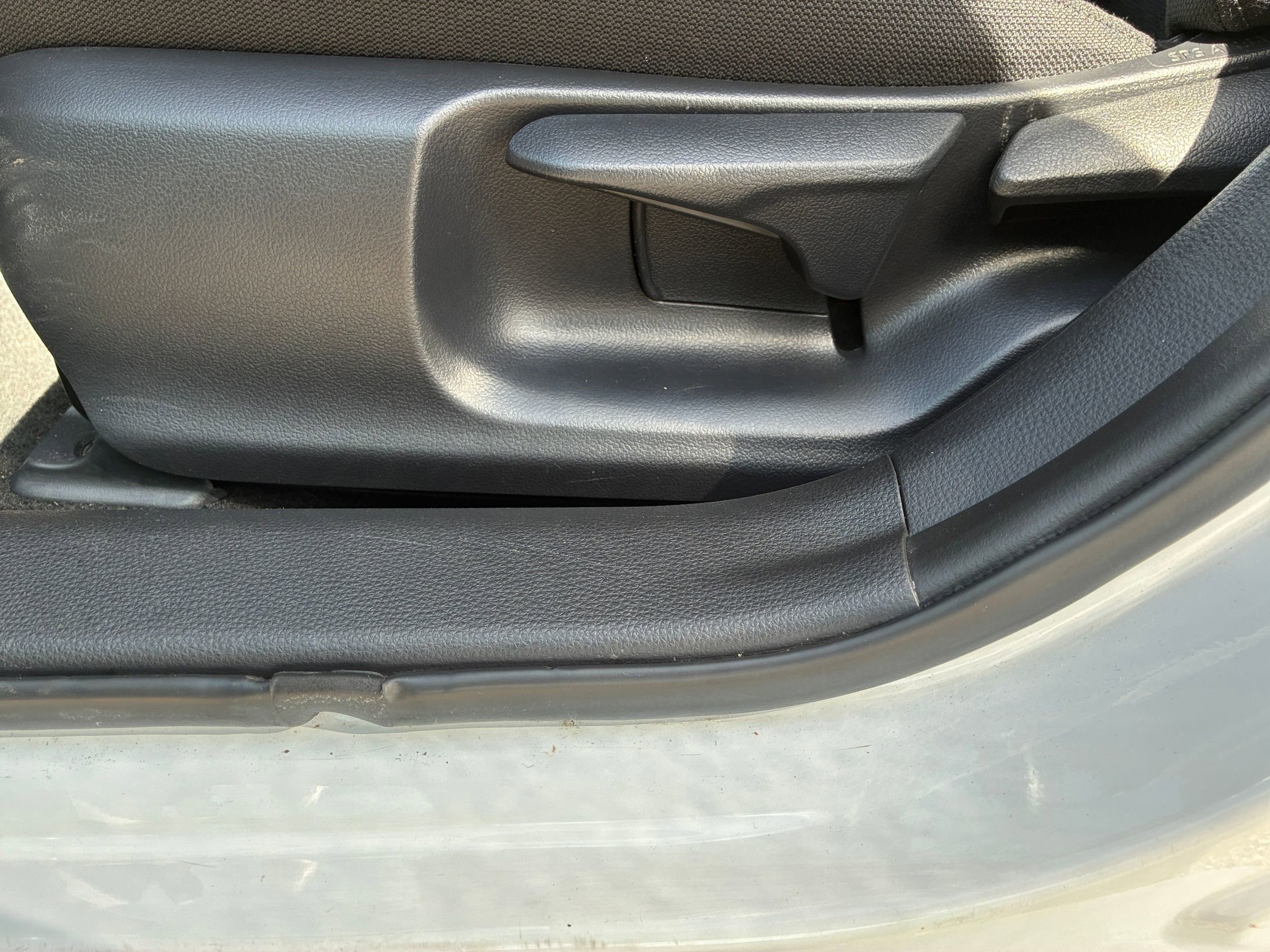 Thumbnail: 2025 Toyota Corolla - 19