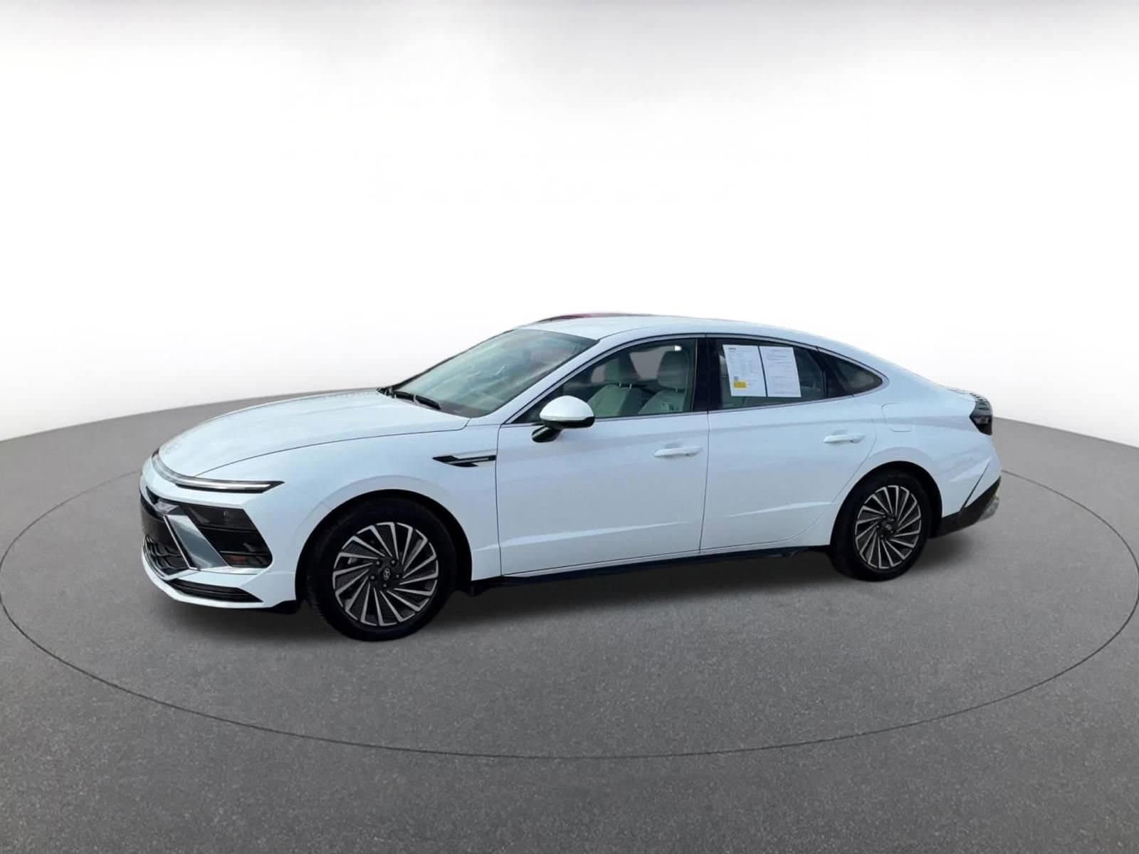 Thumbnail: 2025 Hyundai Sonata - 9