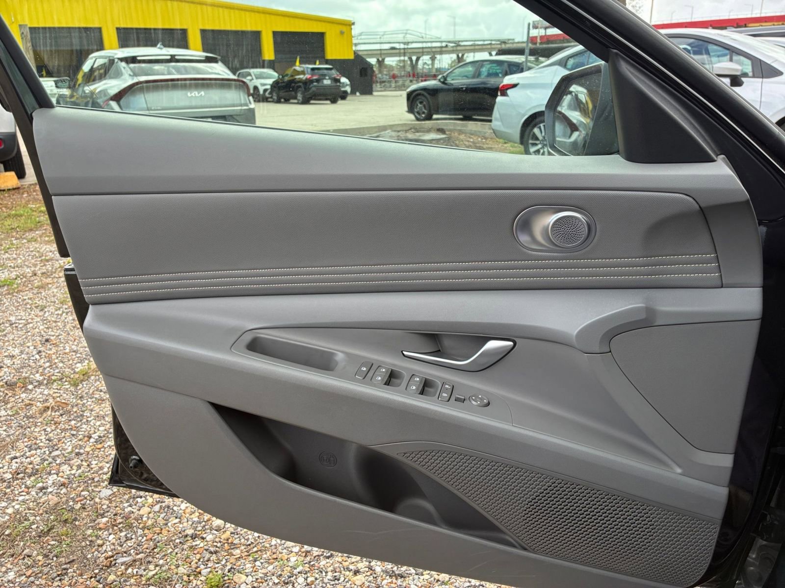 Thumbnail: 2025 Hyundai Elantra - 18