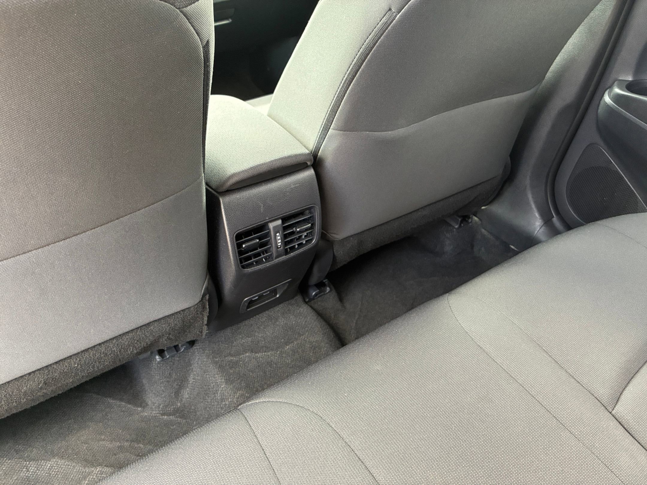 Thumbnail: 2025 Toyota Corolla Cross - 18