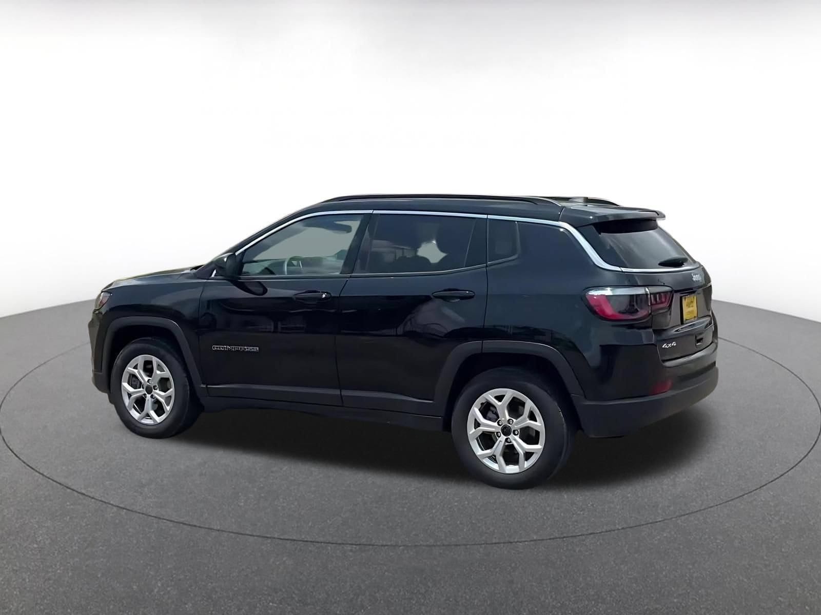 Thumbnail: 2025 Jeep Compass - 10