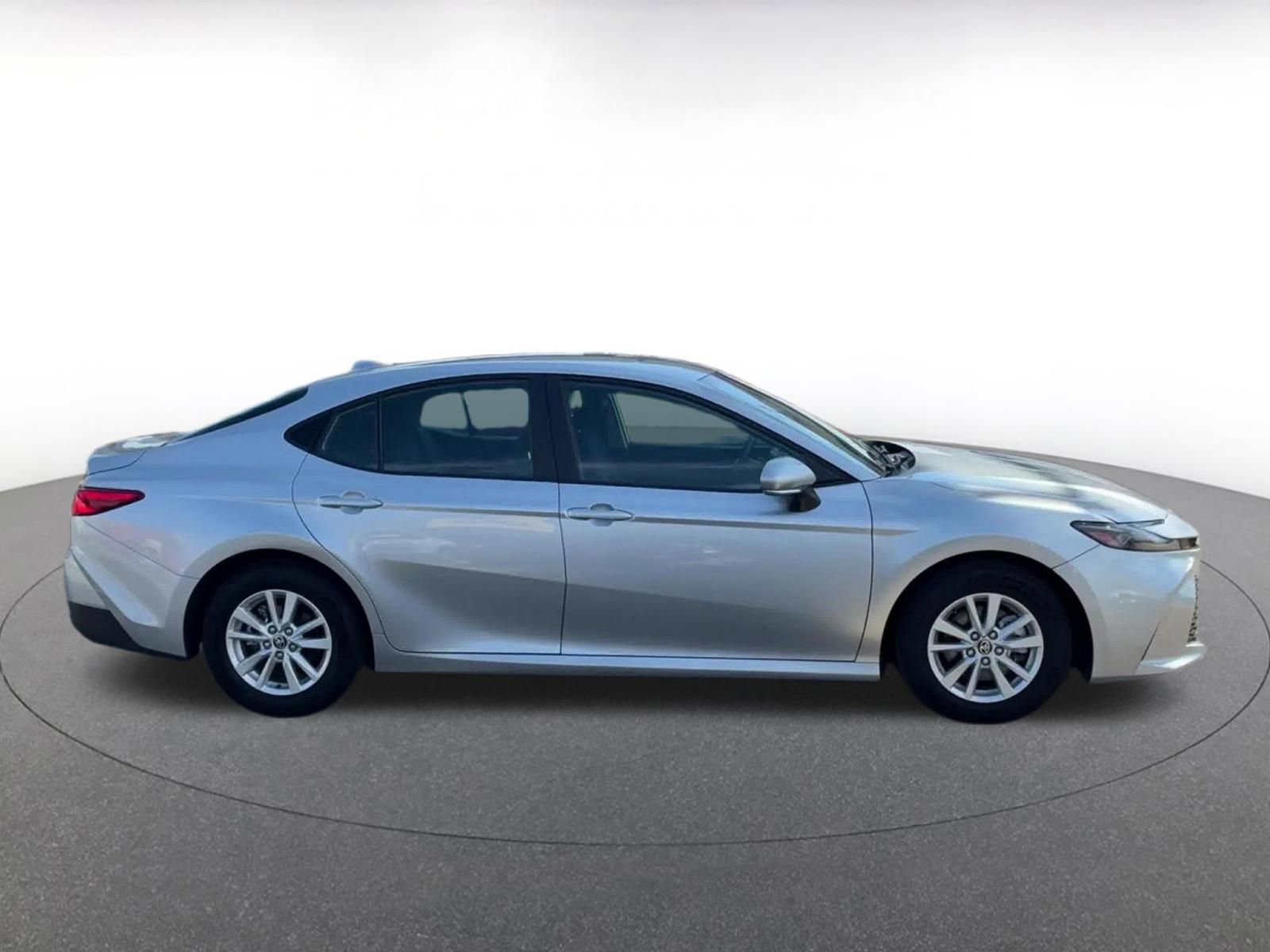 Thumbnail: 2025 Toyota Camry - 16