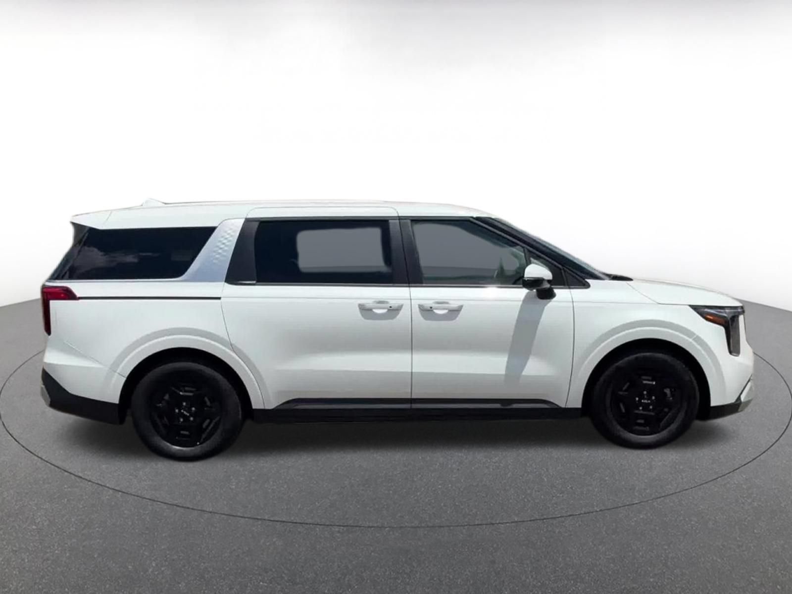 Thumbnail: 2026 Kia Carnival - 16