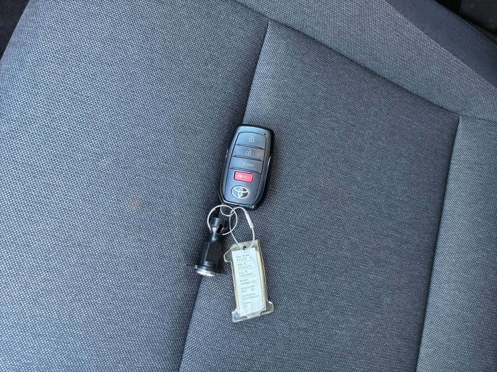 Thumbnail: 2025 Toyota Camry - 21