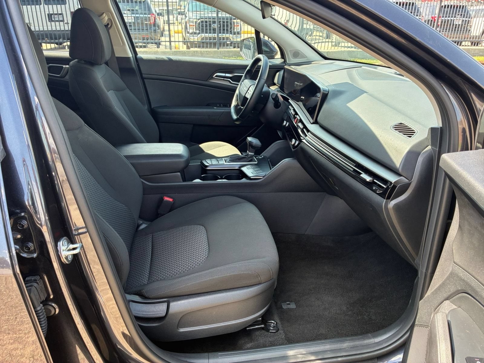 Thumbnail: 2026 Kia Sportage - 35