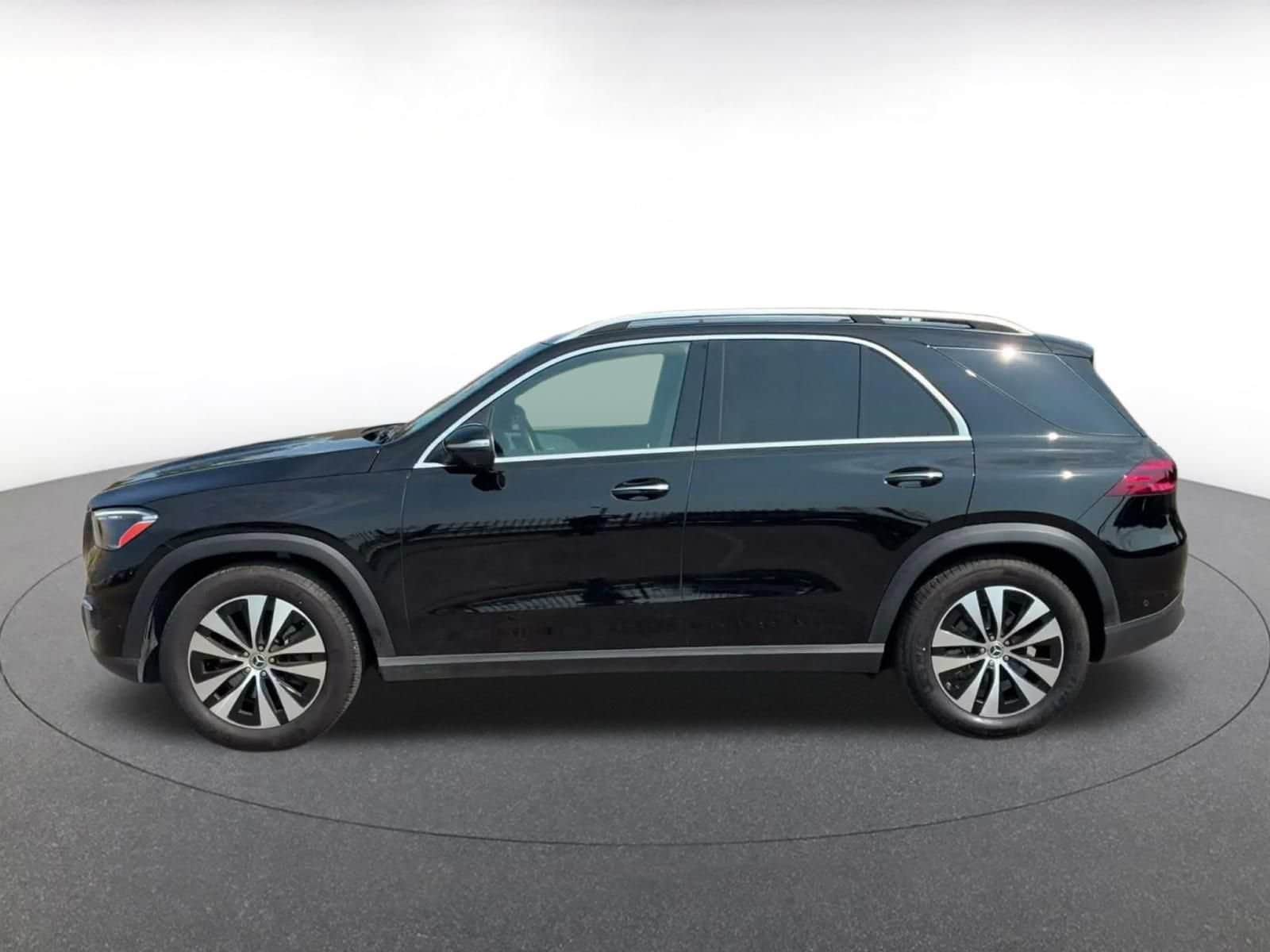 Thumbnail: 2026 Mercedes-Benz GLE - 8