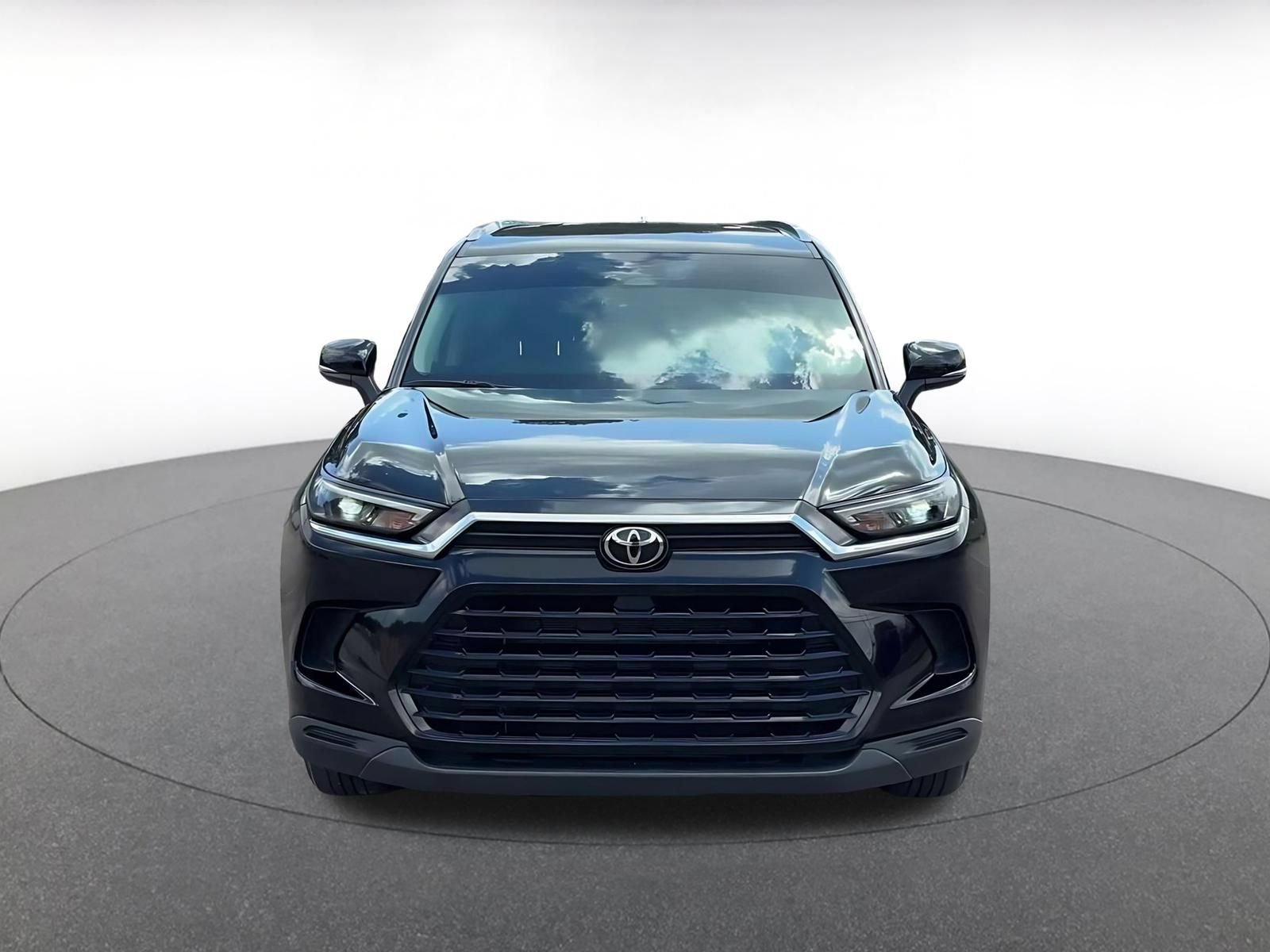 Thumbnail: 2024 Toyota Grand Highlander - 4