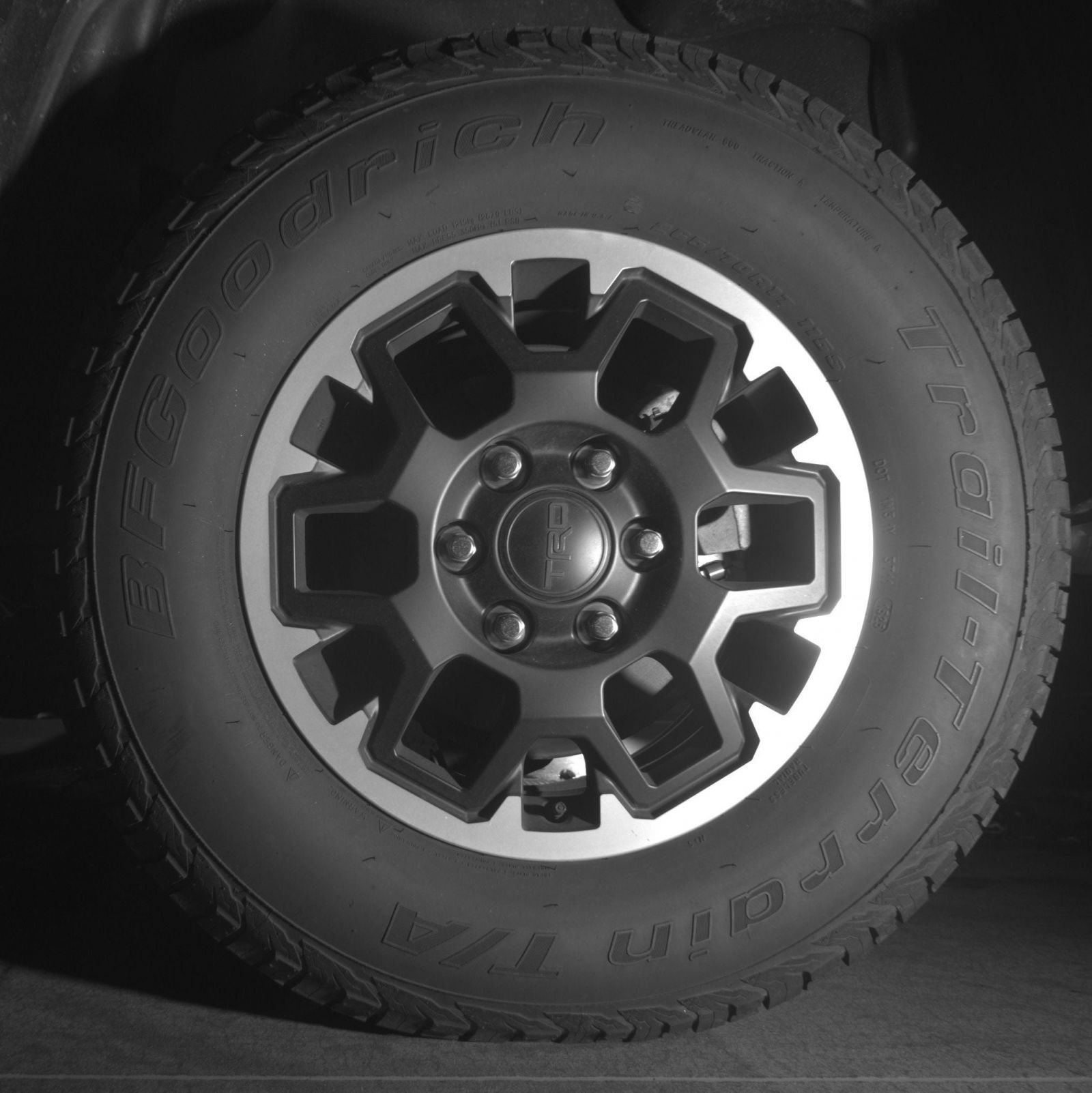 Thumbnail: 2025 Toyota Tacoma - 14