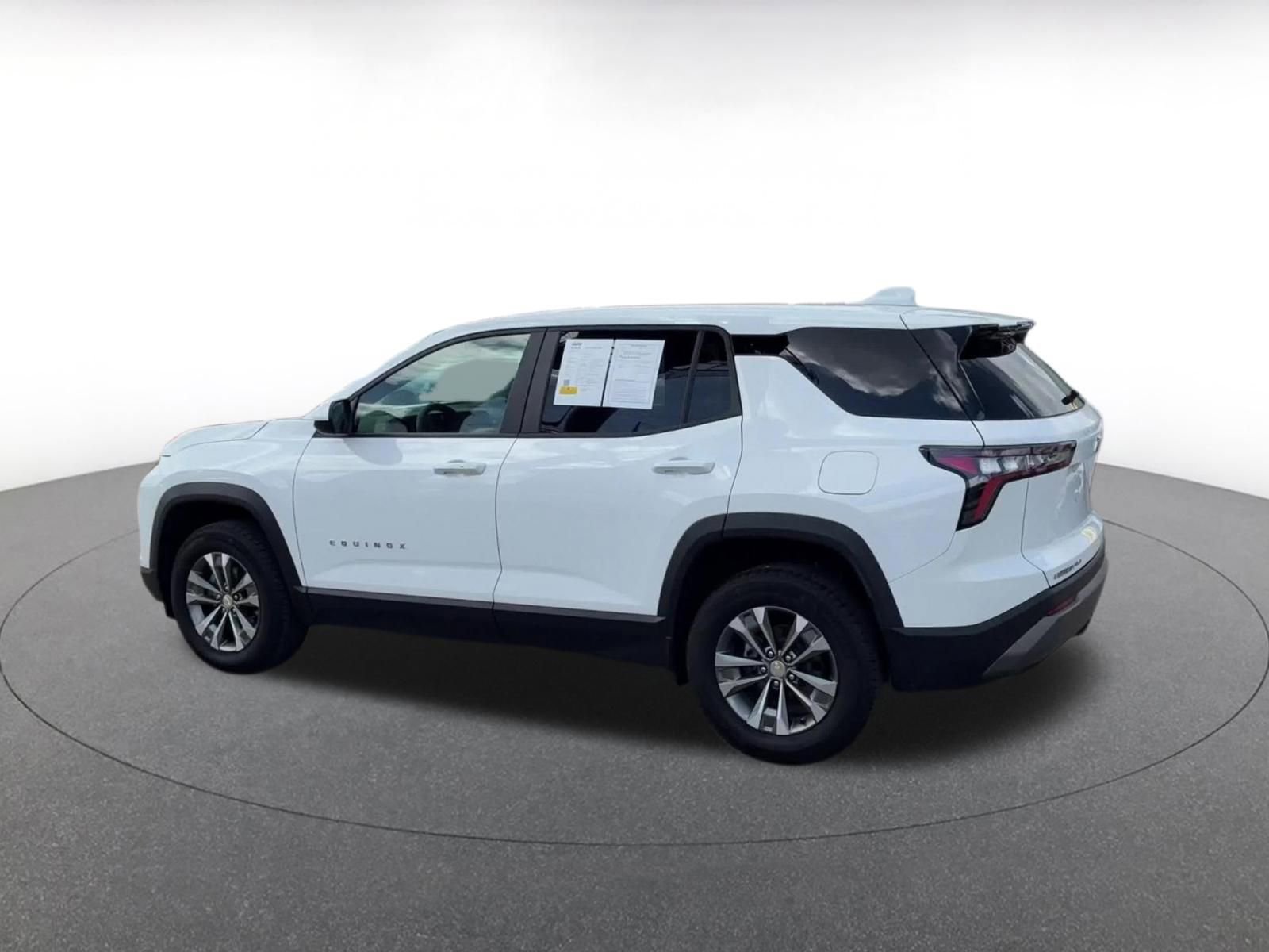 Thumbnail: 2025 Chevrolet Equinox - 10