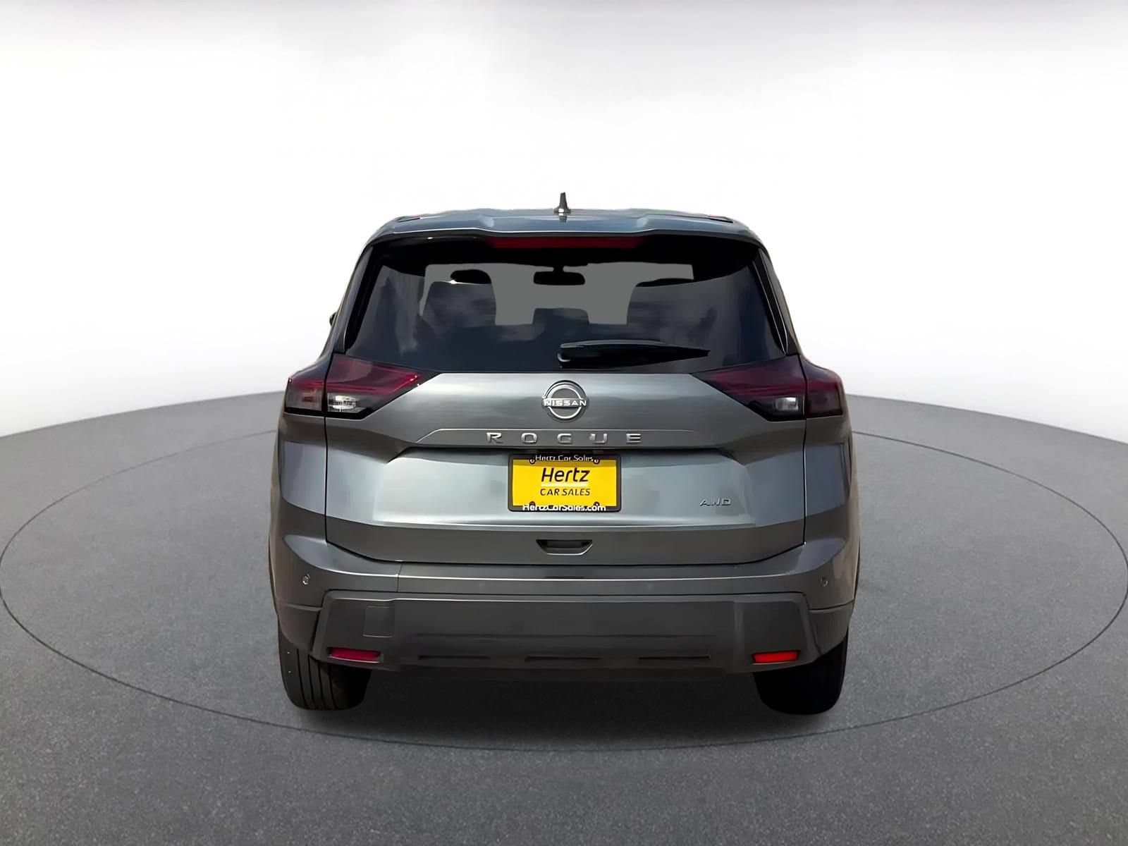 Thumbnail: 2026 Nissan Rogue - 12