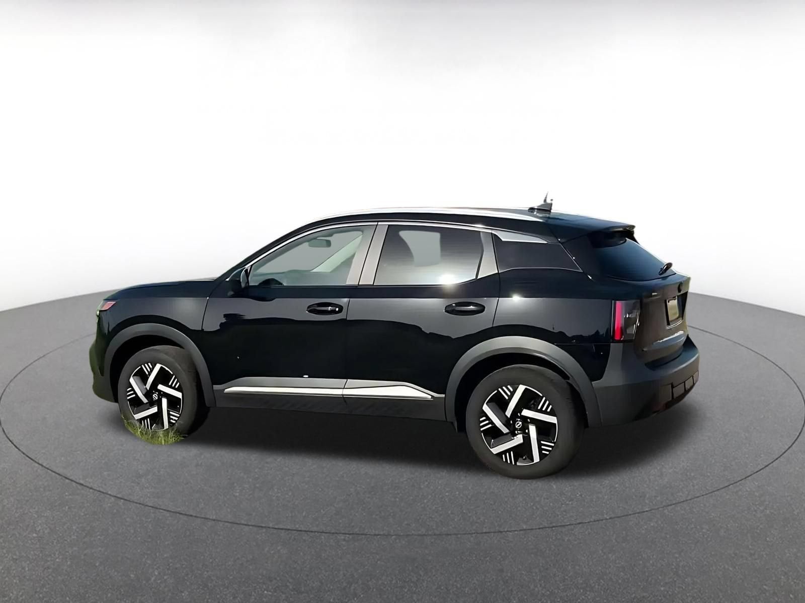 Thumbnail: 2026 Nissan Kicks - 9