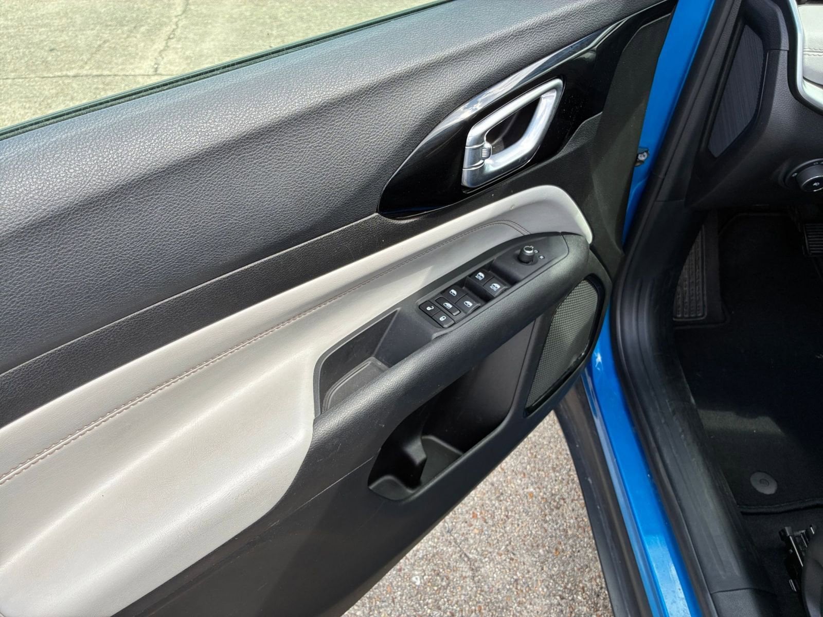 Thumbnail: 2025 Jeep Compass - 18