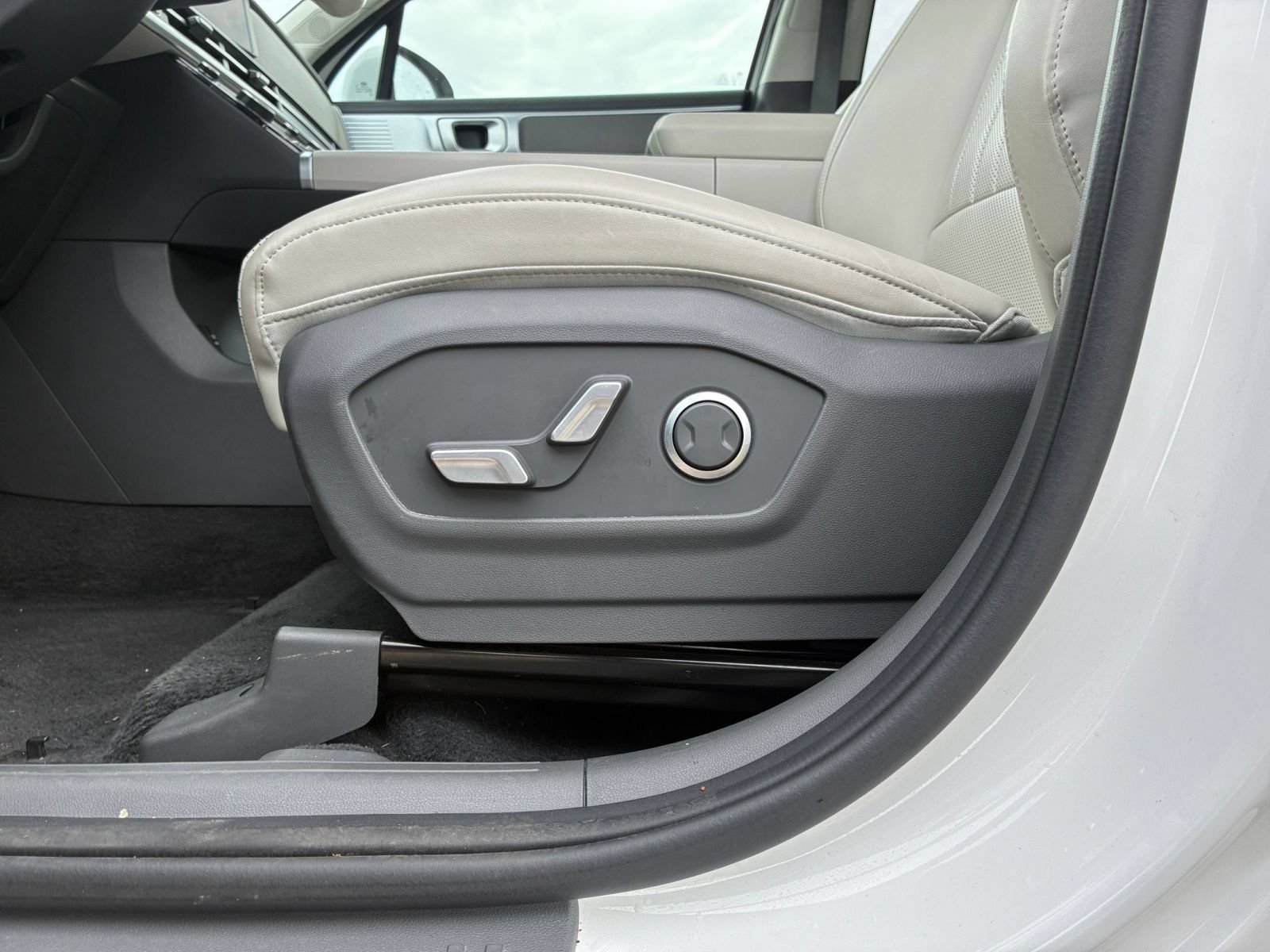 Thumbnail: 2025 Hyundai Santa Fe - 22