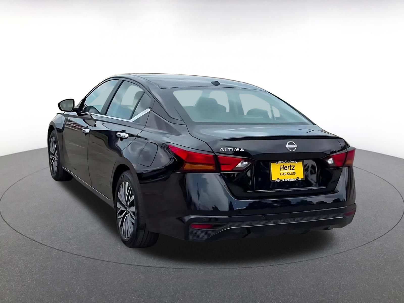 Thumbnail: 2025 Nissan Altima - 11