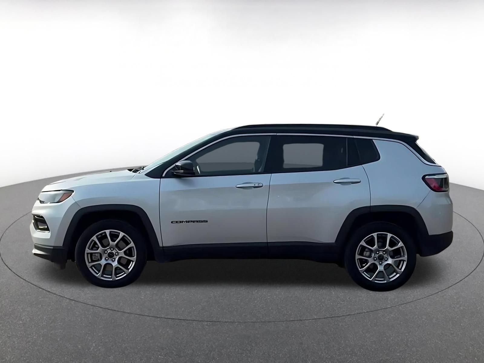 Thumbnail: 2025 Jeep Compass - 9