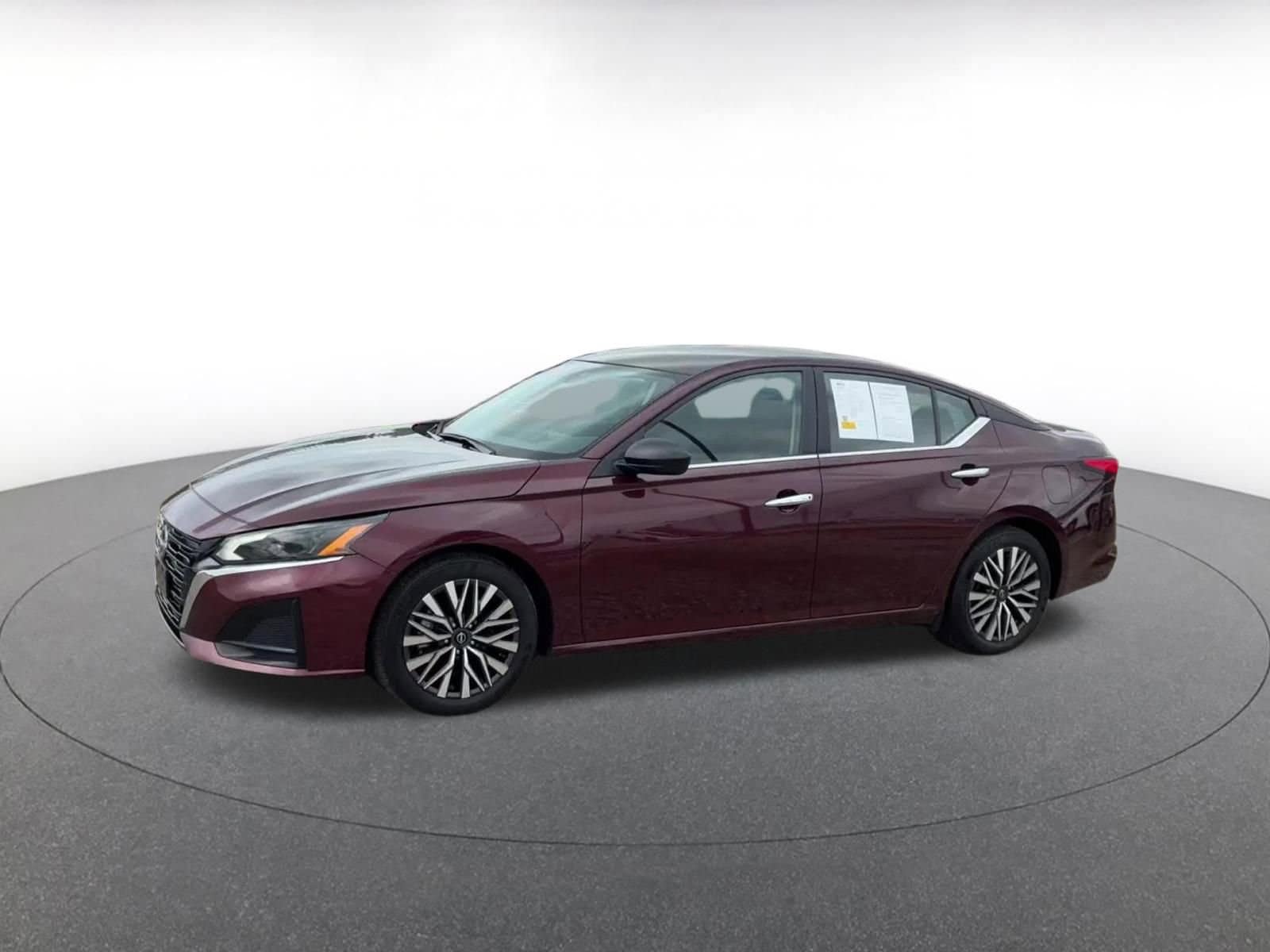 Thumbnail: 2025 Nissan Altima - 8