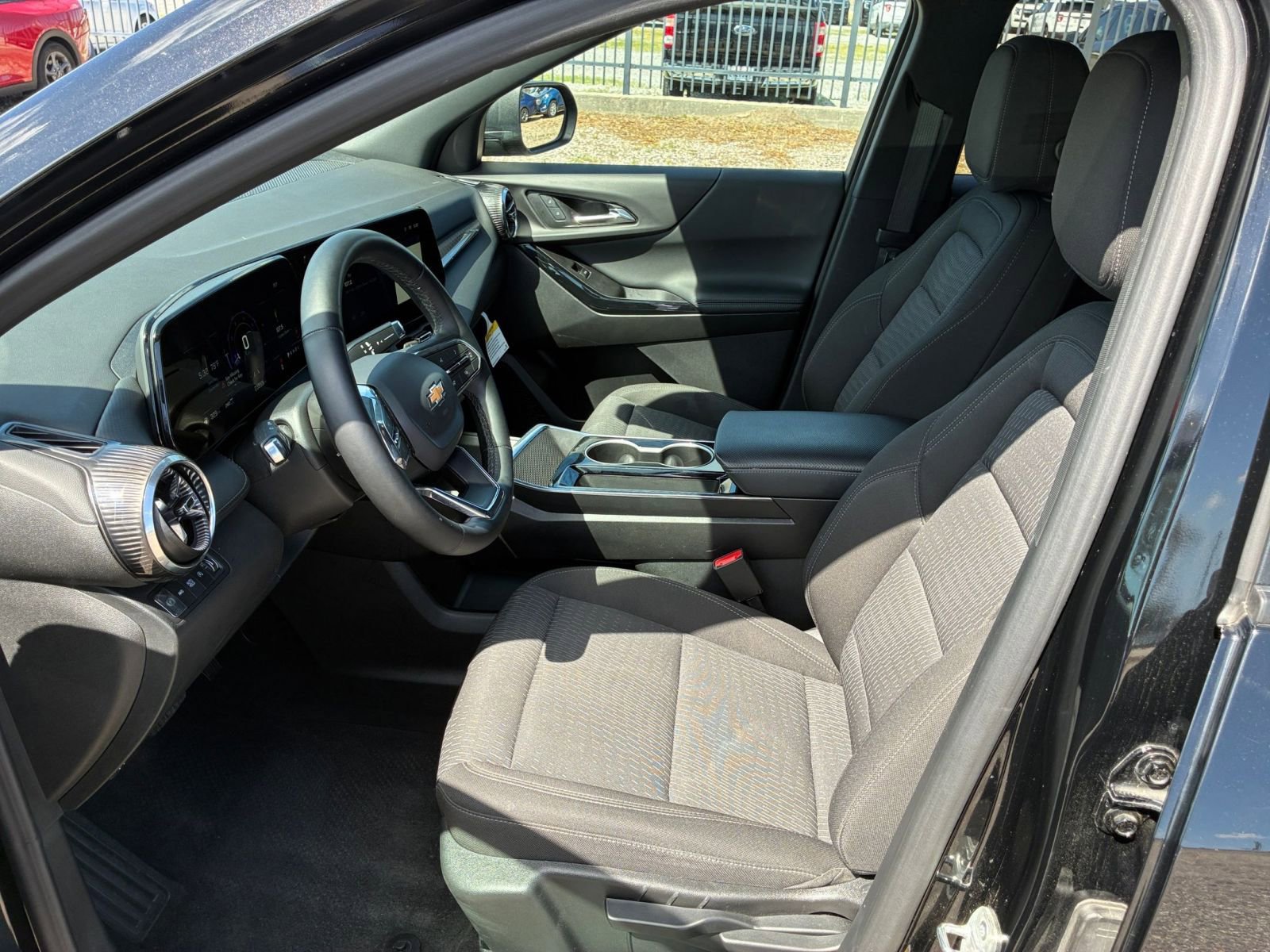 Thumbnail: 2025 Chevrolet Equinox - 28