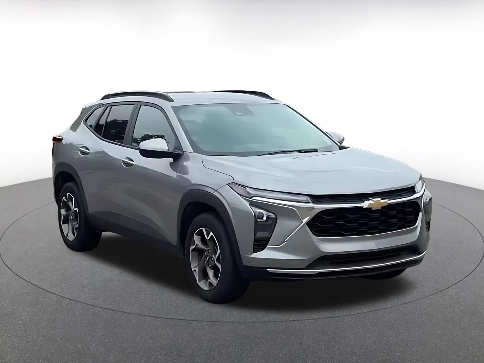 Thumbnail: 2025 Chevrolet Trax - 3