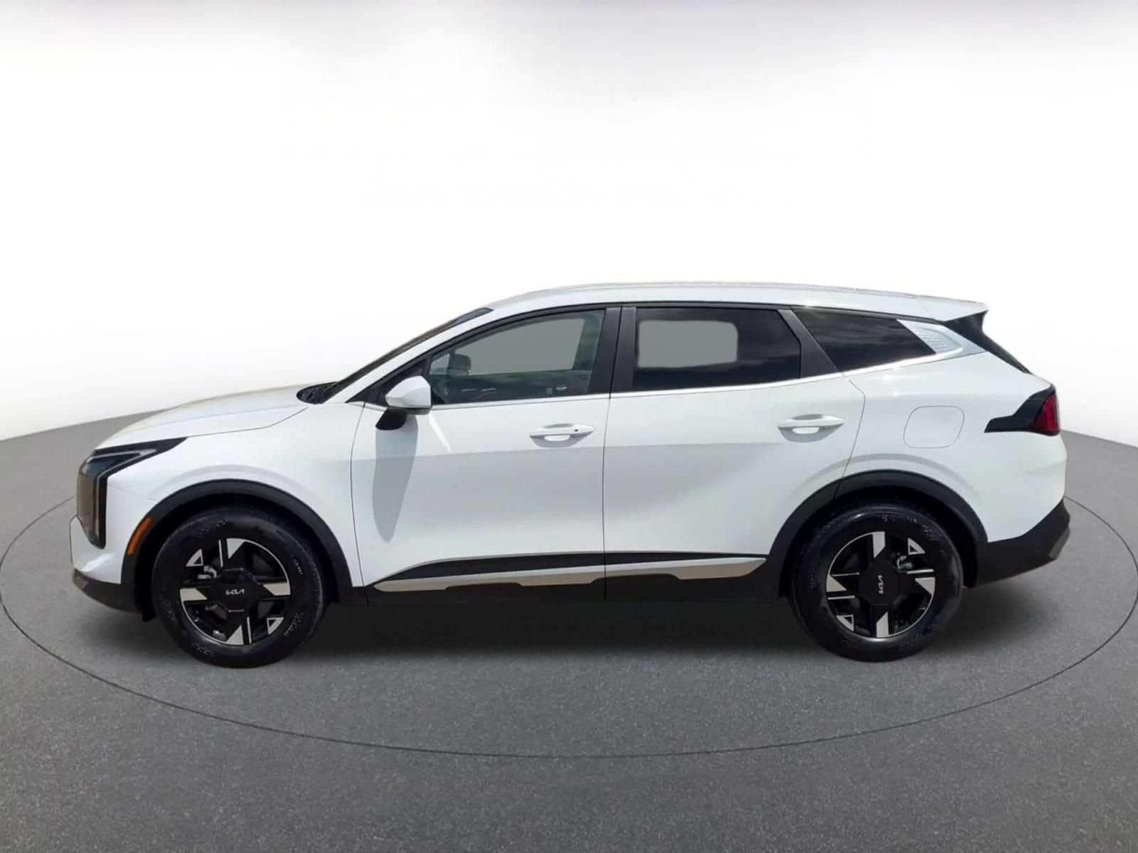 Thumbnail: 2026 Kia Sportage - 9