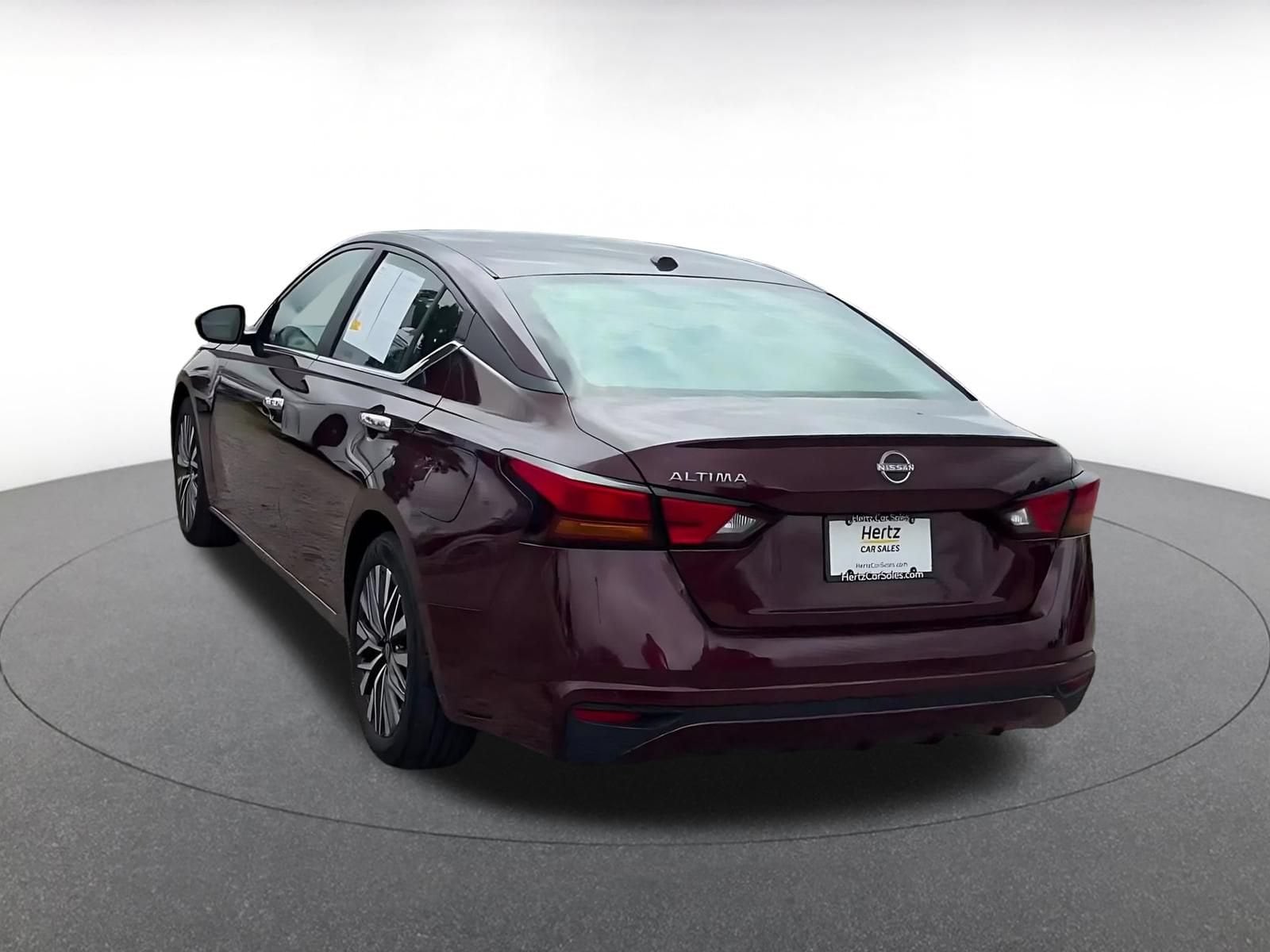 Thumbnail: 2025 Nissan Altima - 9