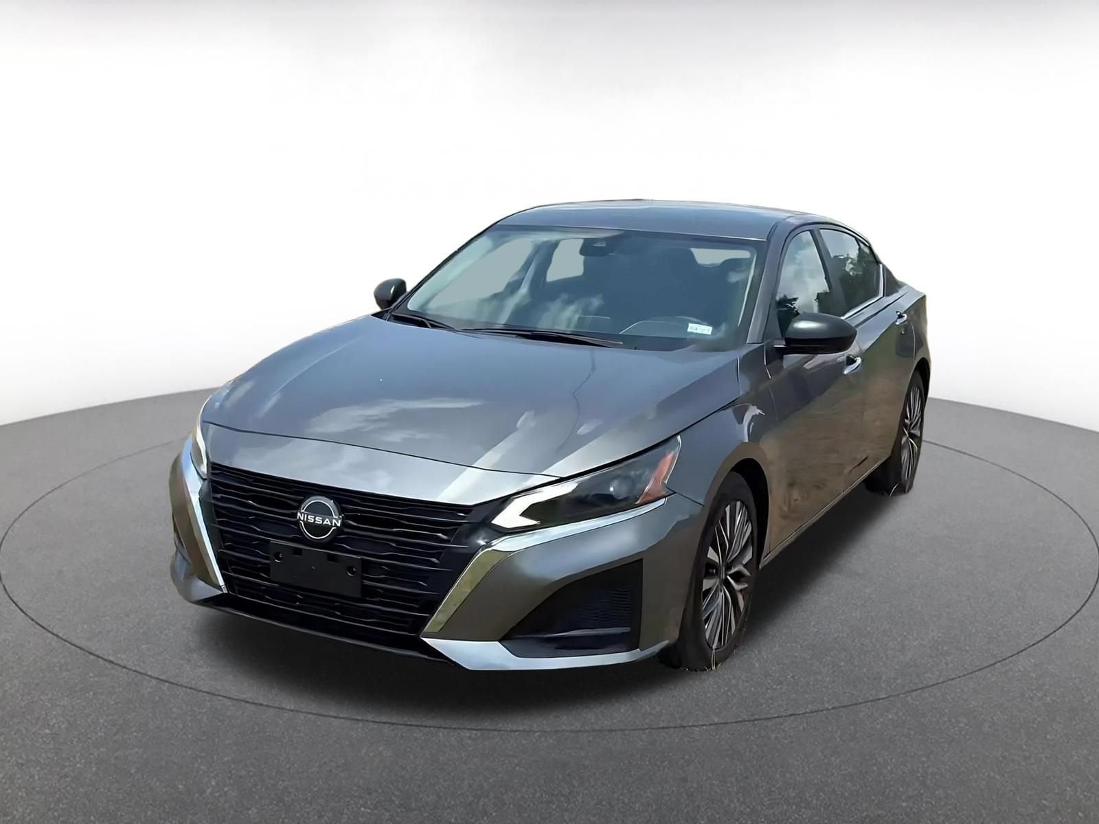 Thumbnail: 2025 Nissan Altima - 7