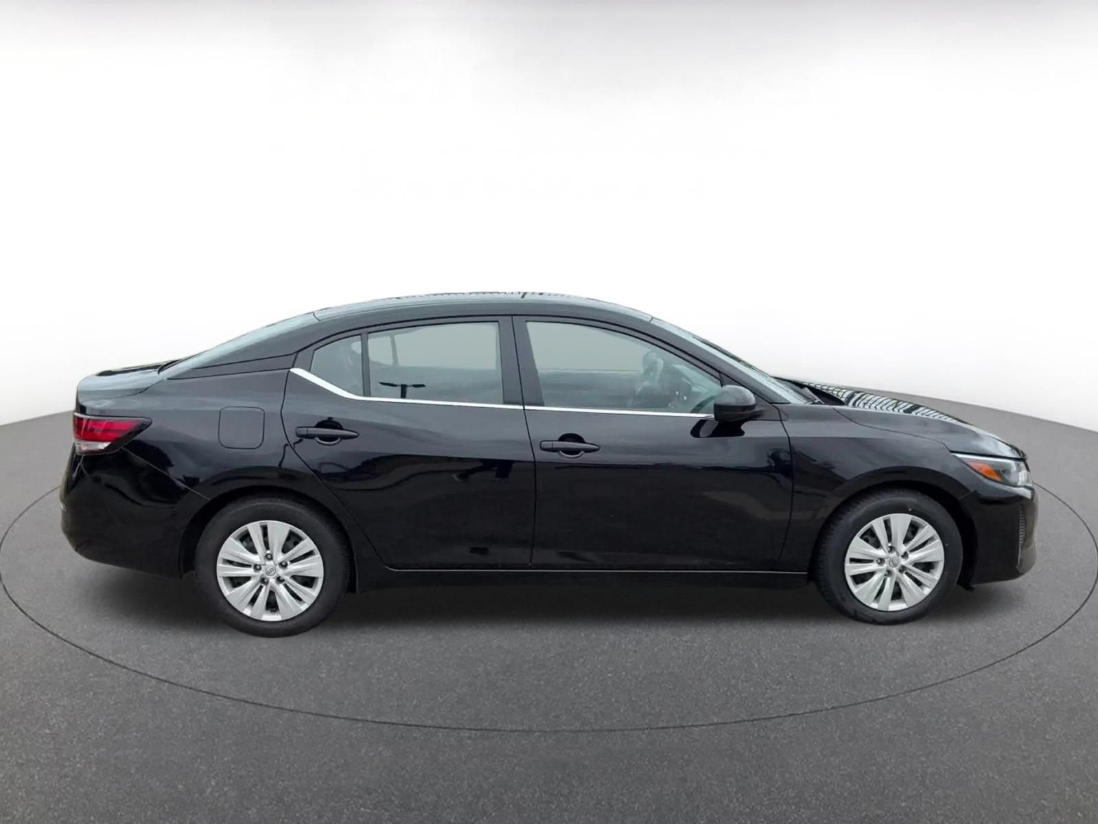 Thumbnail: 2025 Nissan Sentra - 16