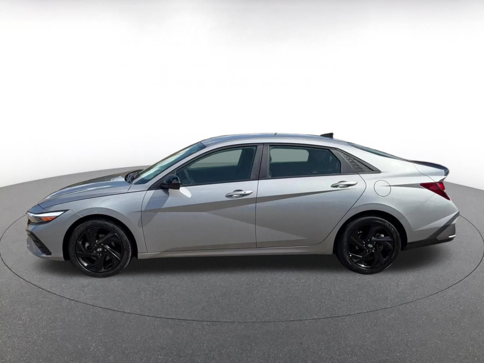 Thumbnail: 2026 Hyundai Elantra - 9