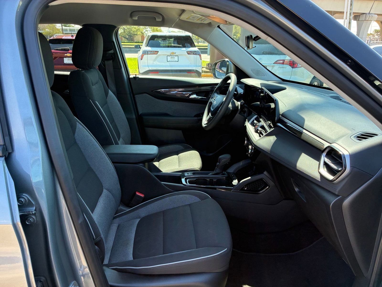 Thumbnail: 2025 Chevrolet TrailBlazer - 34