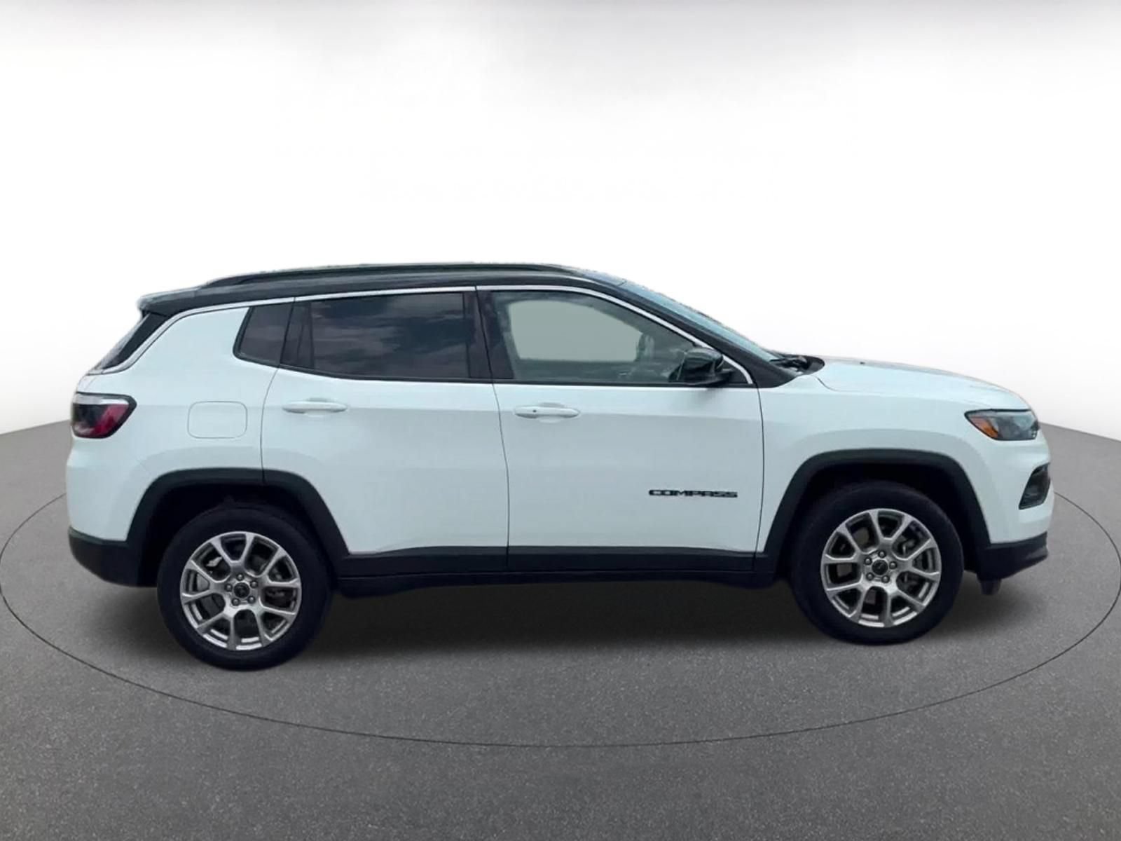 Thumbnail: 2025 Jeep Compass - 13