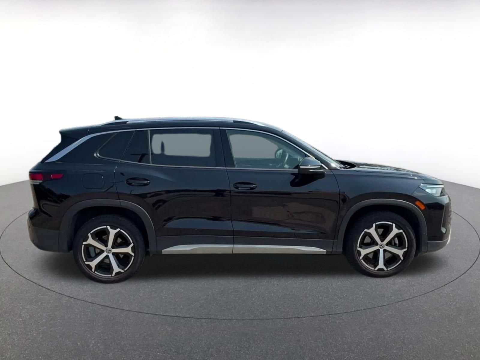 Thumbnail: 2026 Volkswagen Tiguan - 15