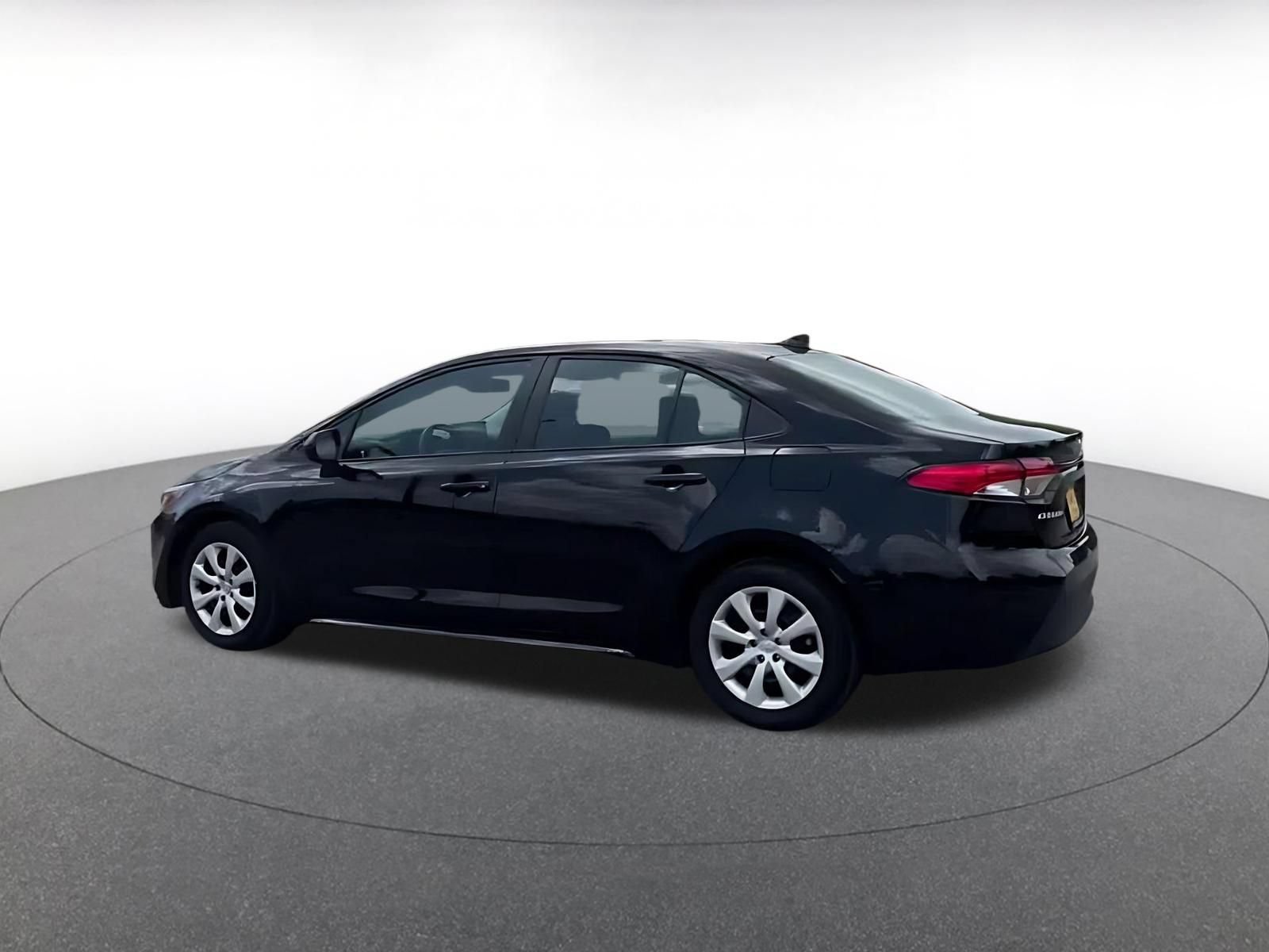 Thumbnail: 2025 Toyota Corolla - 10
