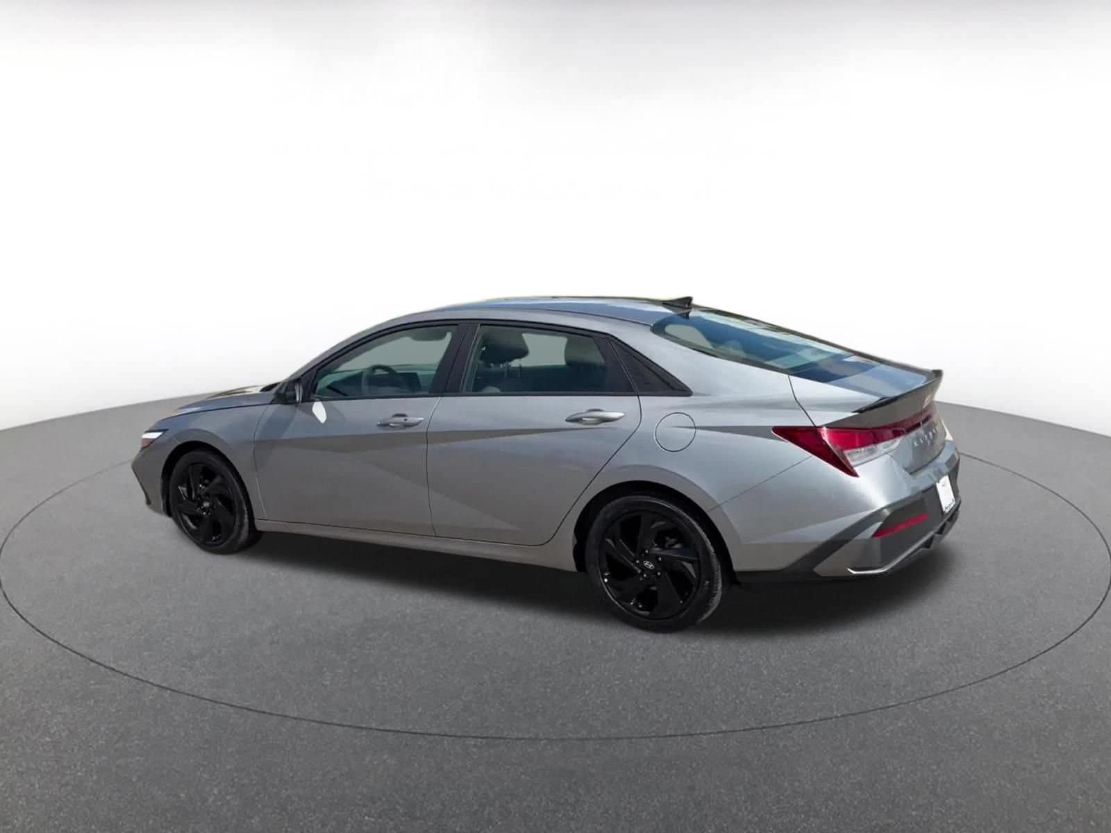 Thumbnail: 2026 Hyundai Elantra - 10