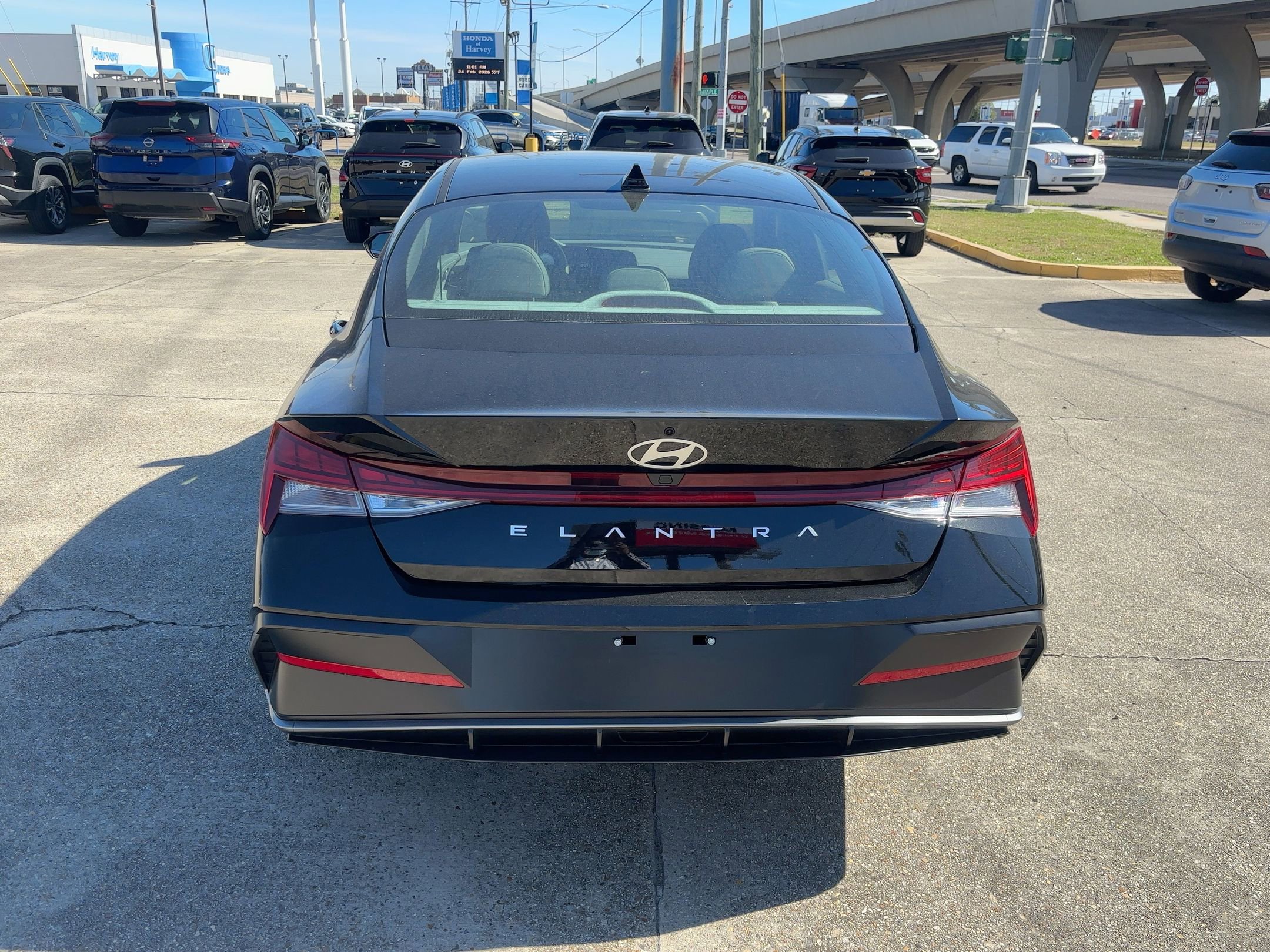 Thumbnail: 2025 Hyundai Elantra - 3