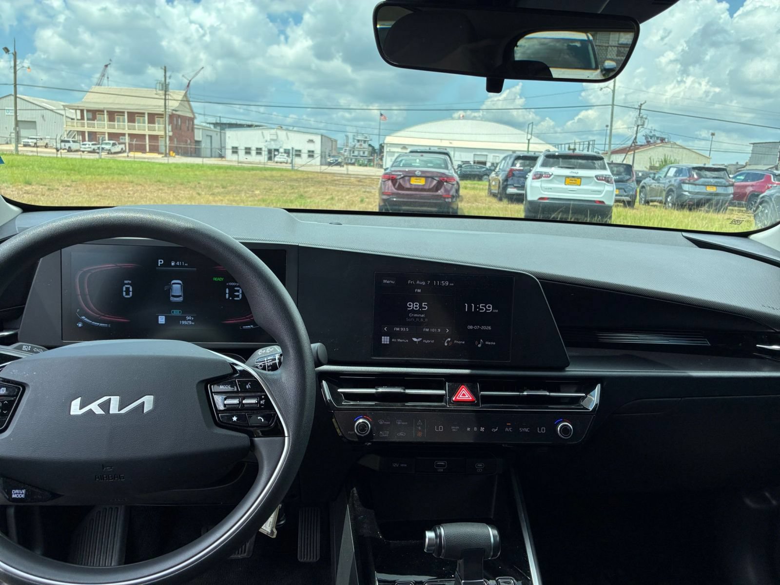 Thumbnail: 2026 Kia Niro - 32