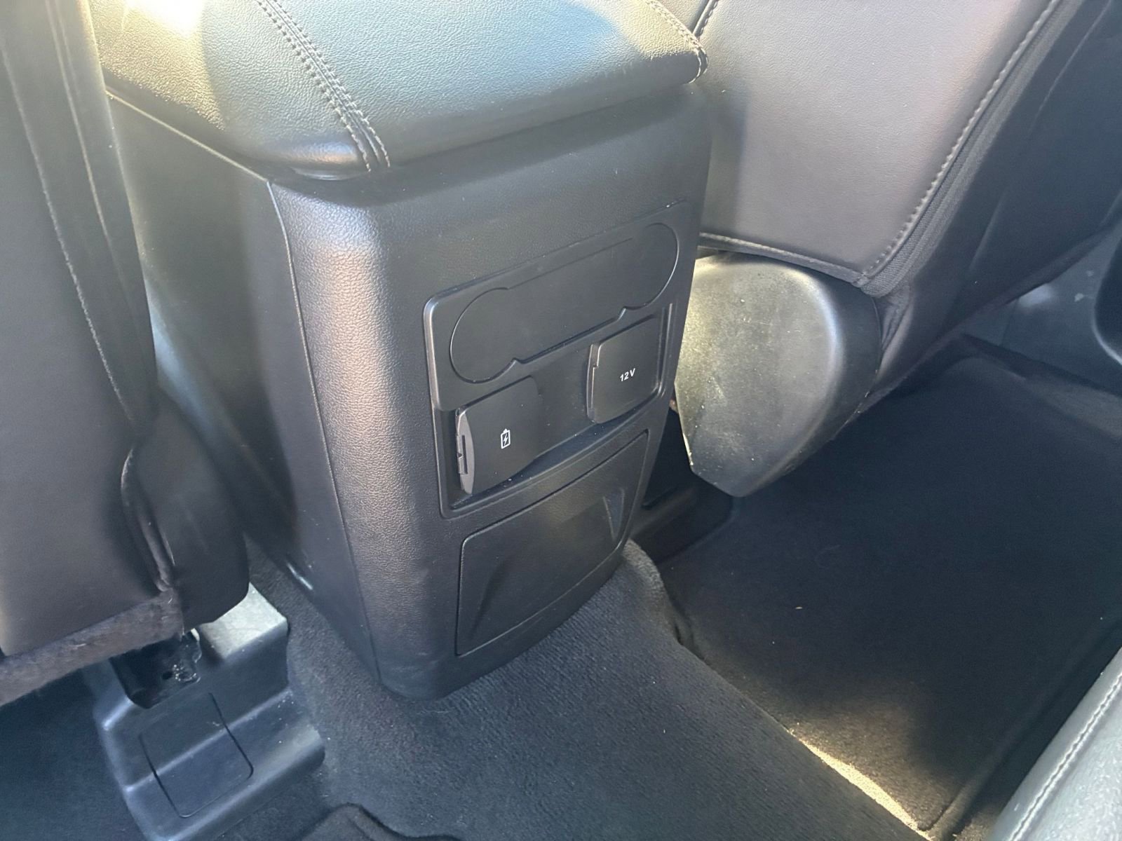 Thumbnail: 2024 Ford Explorer - 25