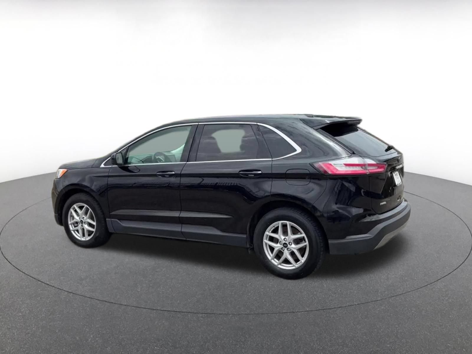 Thumbnail: 2024 Ford Edge - 10