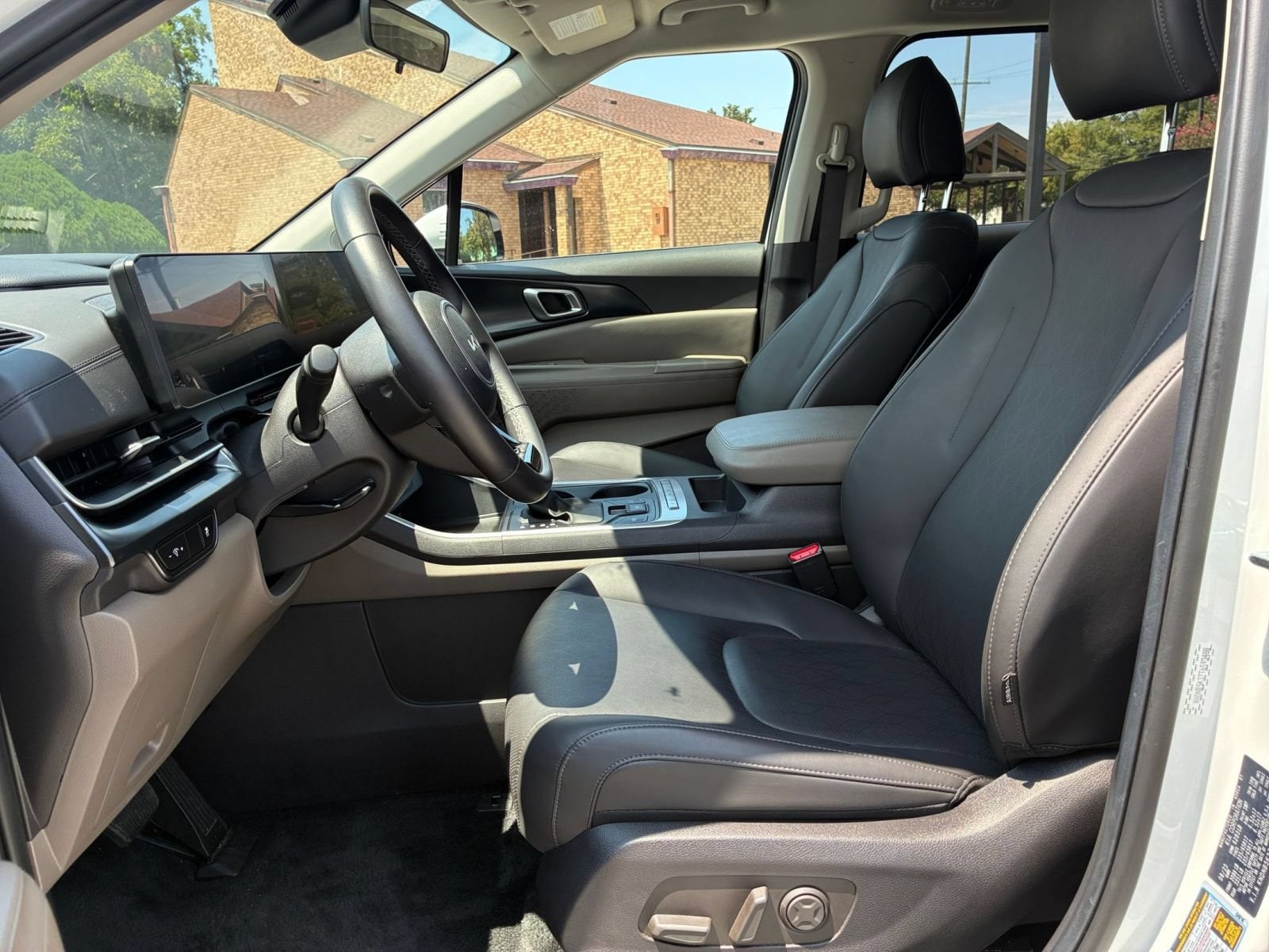 Thumbnail: 2026 Kia Carnival - 28