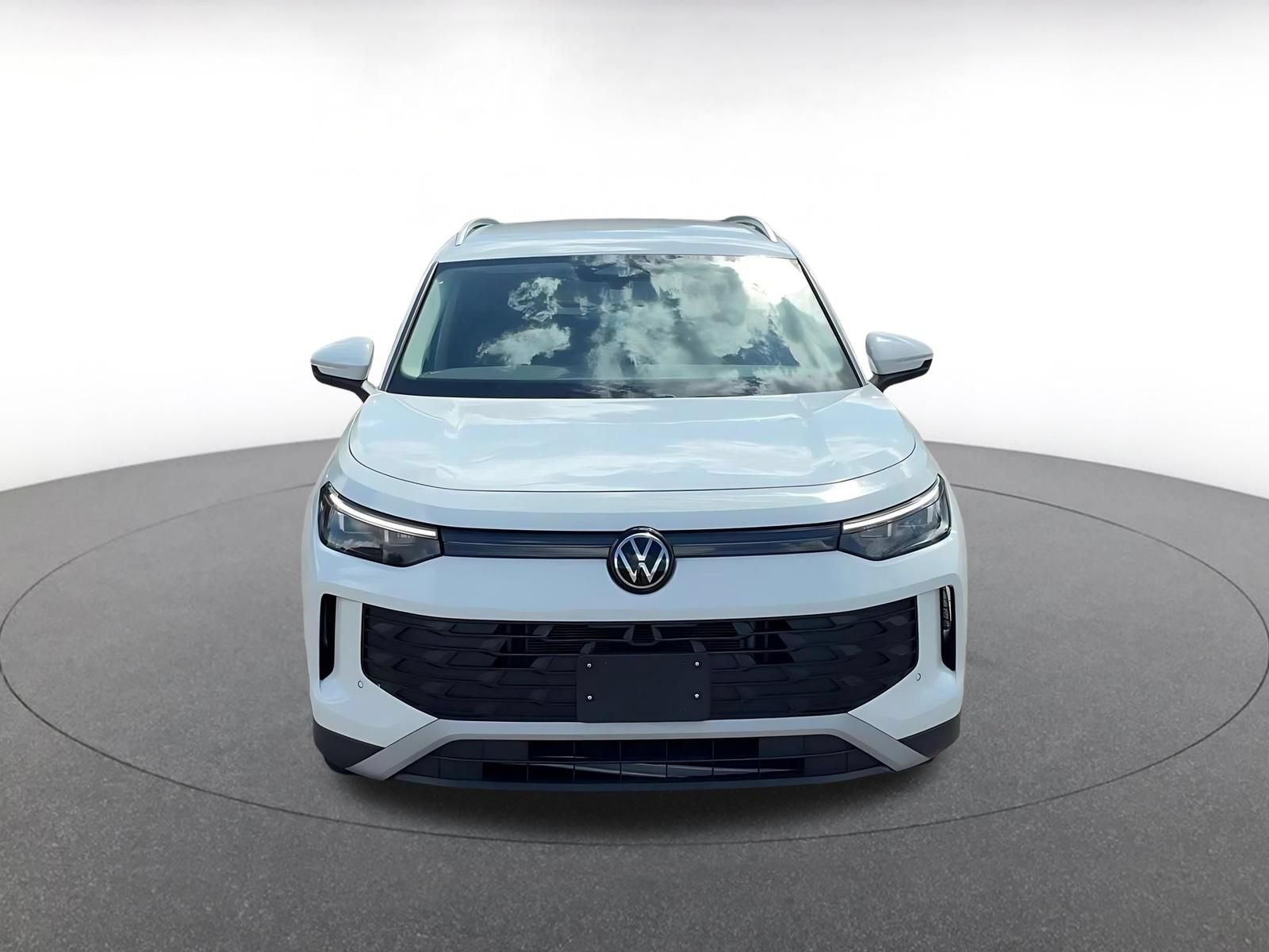 Thumbnail: 2026 Volkswagen Tiguan - 4