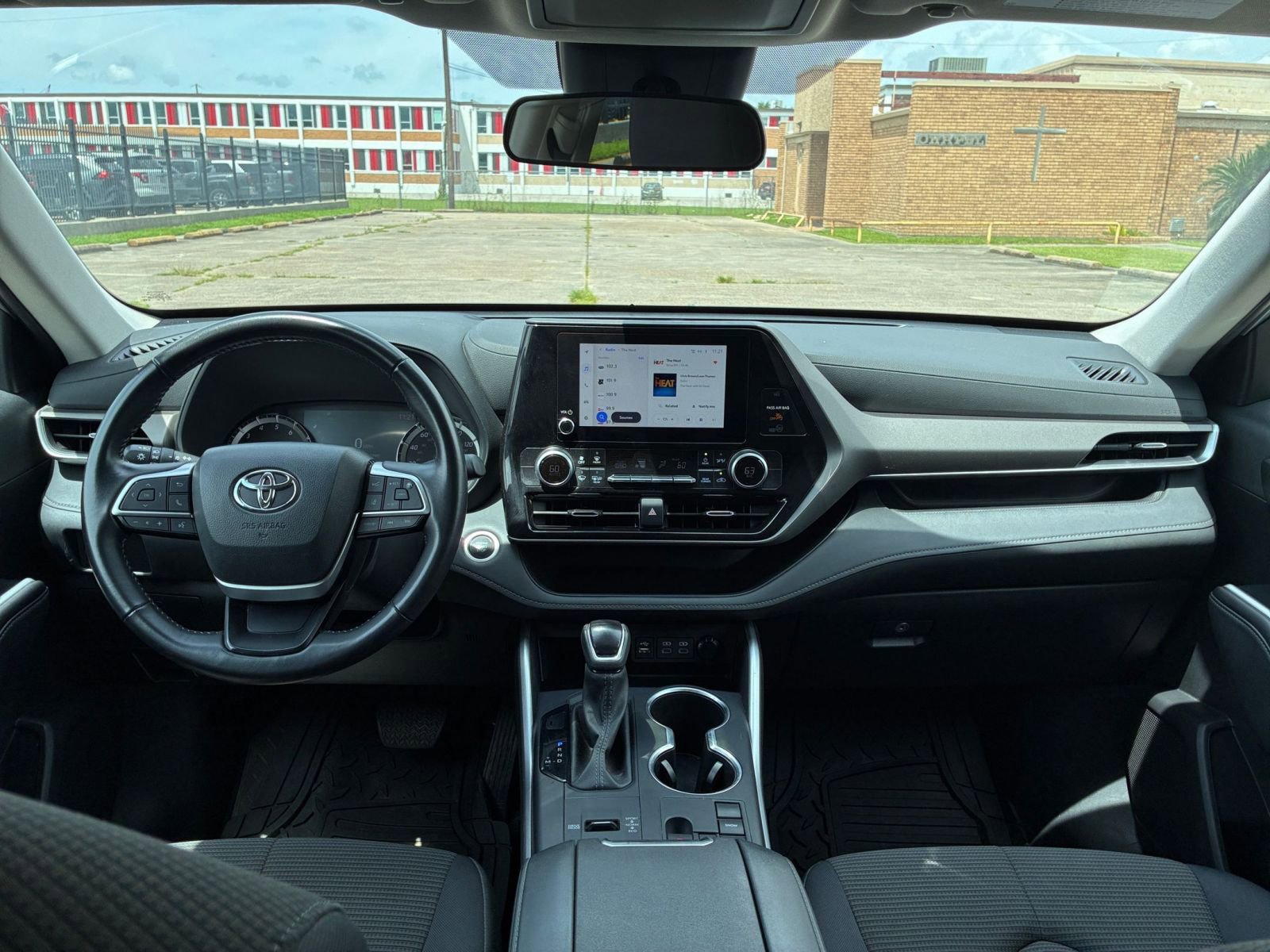 Thumbnail: 2025 Toyota Highlander - 35